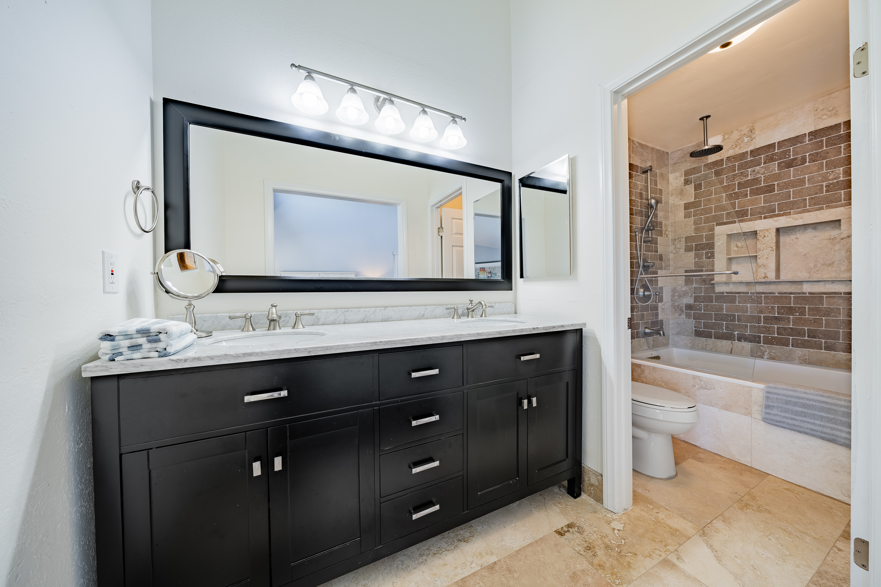  2431 La Costa Avenue, Carlsbad, CA 92009 - 物件實景