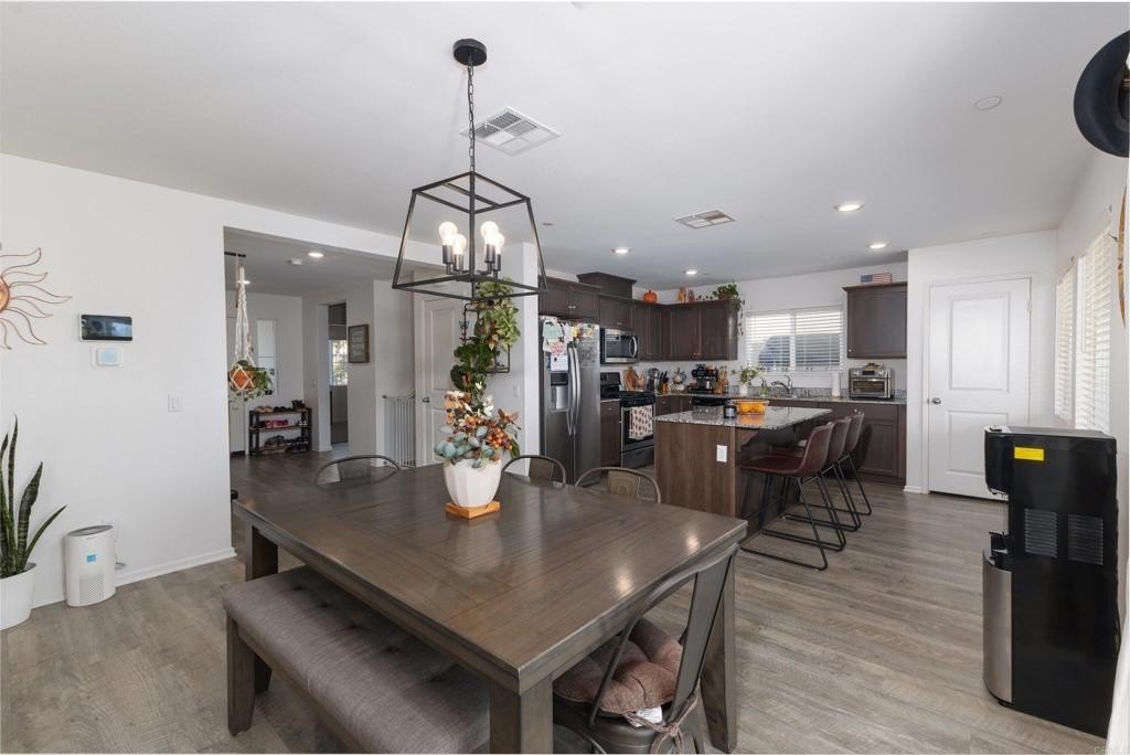 Hemet, California, 92543, United States, 4 Bedrooms Bedrooms, ,3 BathroomsBathrooms,Residential,For Sale,1970296