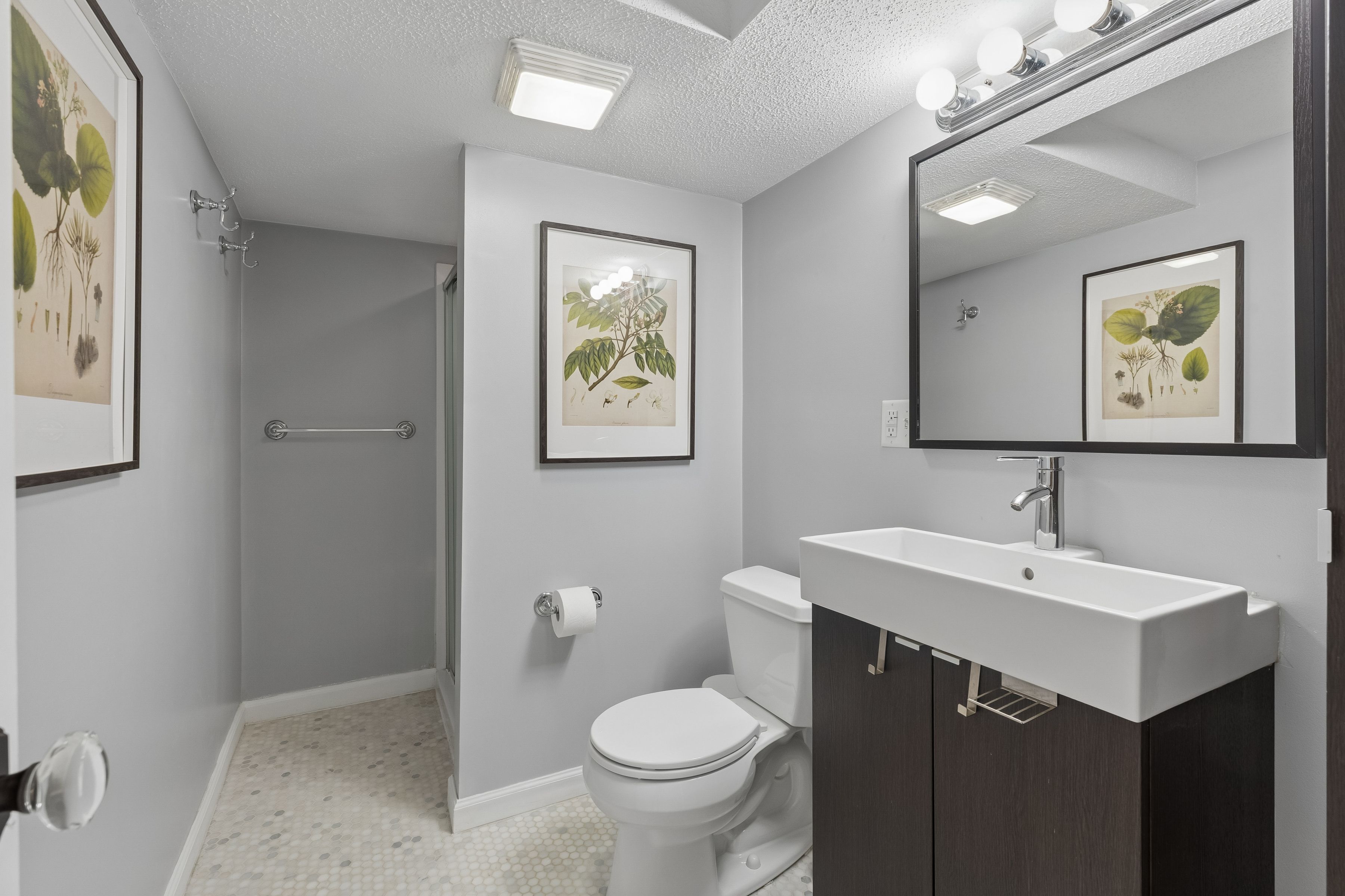  Elegant Cape Cod Living with Timeless Architectural Detail - 物件實景