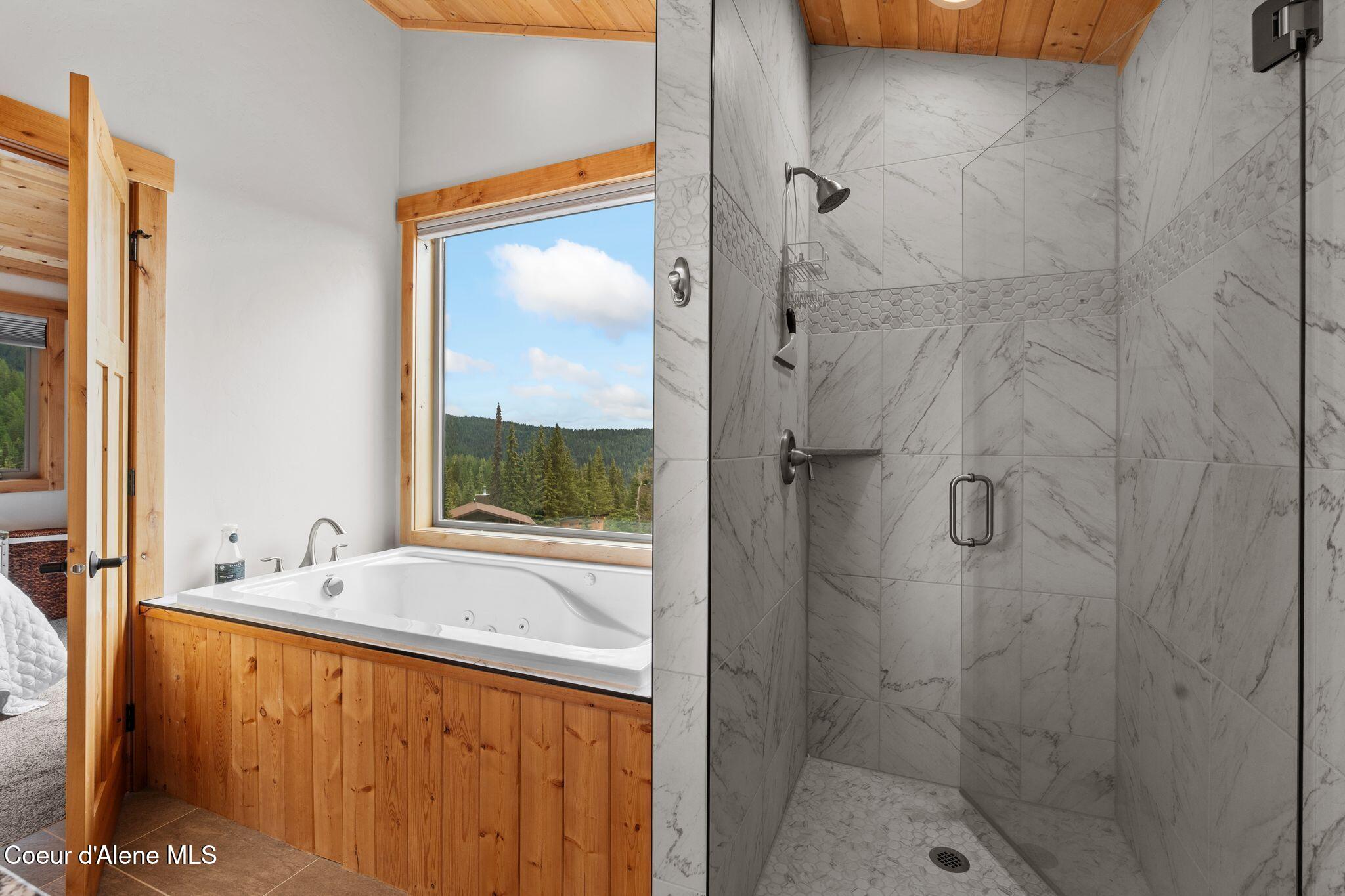 Sandpoint, Idaho, 83864, United States, 3 Bedrooms Bedrooms, ,3 BathroomsBathrooms,Residential,For Sale,1894320