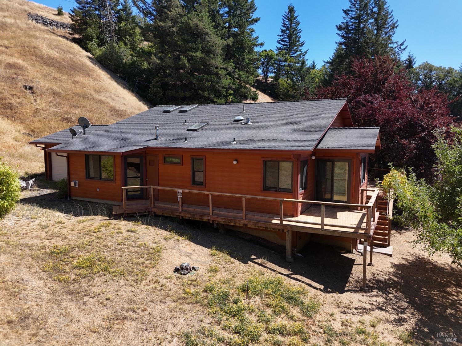 Willits, California, 95490, United States, 2 Bedrooms Bedrooms, ,2 BathroomsBathrooms,Residential,For Sale,1983542