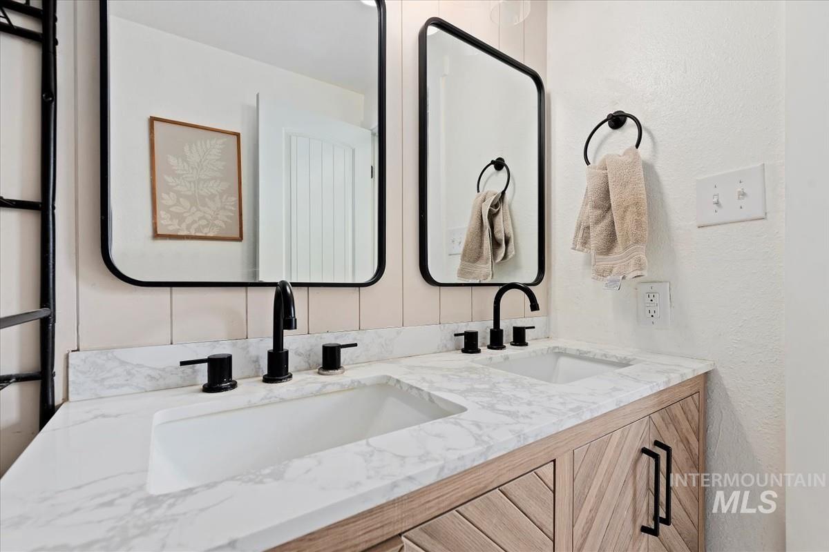 Nampa, Idaho, 83687, United States, 3 Bedrooms Bedrooms, ,2 BathroomsBathrooms,Residential,For Sale,1827445