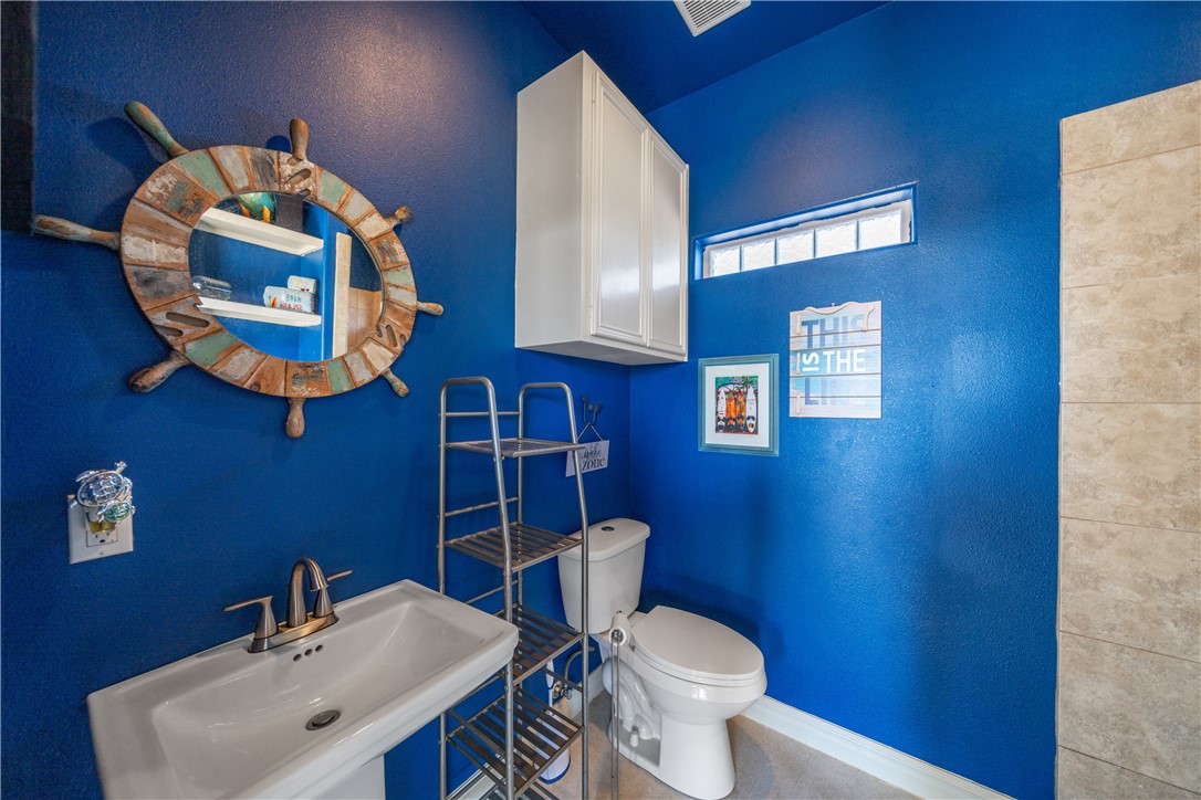 Corpus Christi, Texas, 78414, United States, 5 Bedrooms Bedrooms, ,4 BathroomsBathrooms,Residential,For Sale,1941748