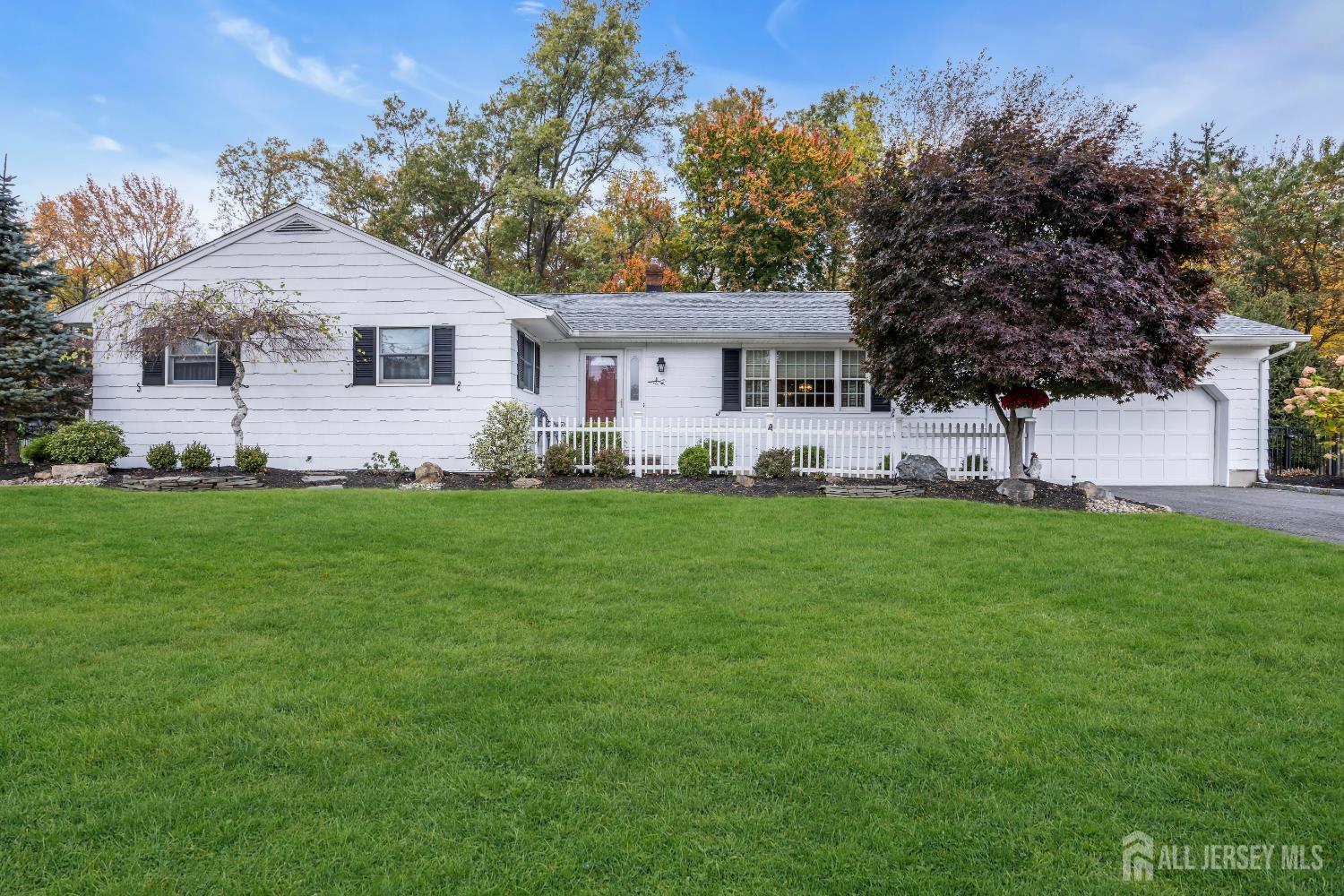 Edison, New Jersey, 08820, United States, 3 Bedrooms Bedrooms, ,2 BathroomsBathrooms,Residential,For Sale,1989177