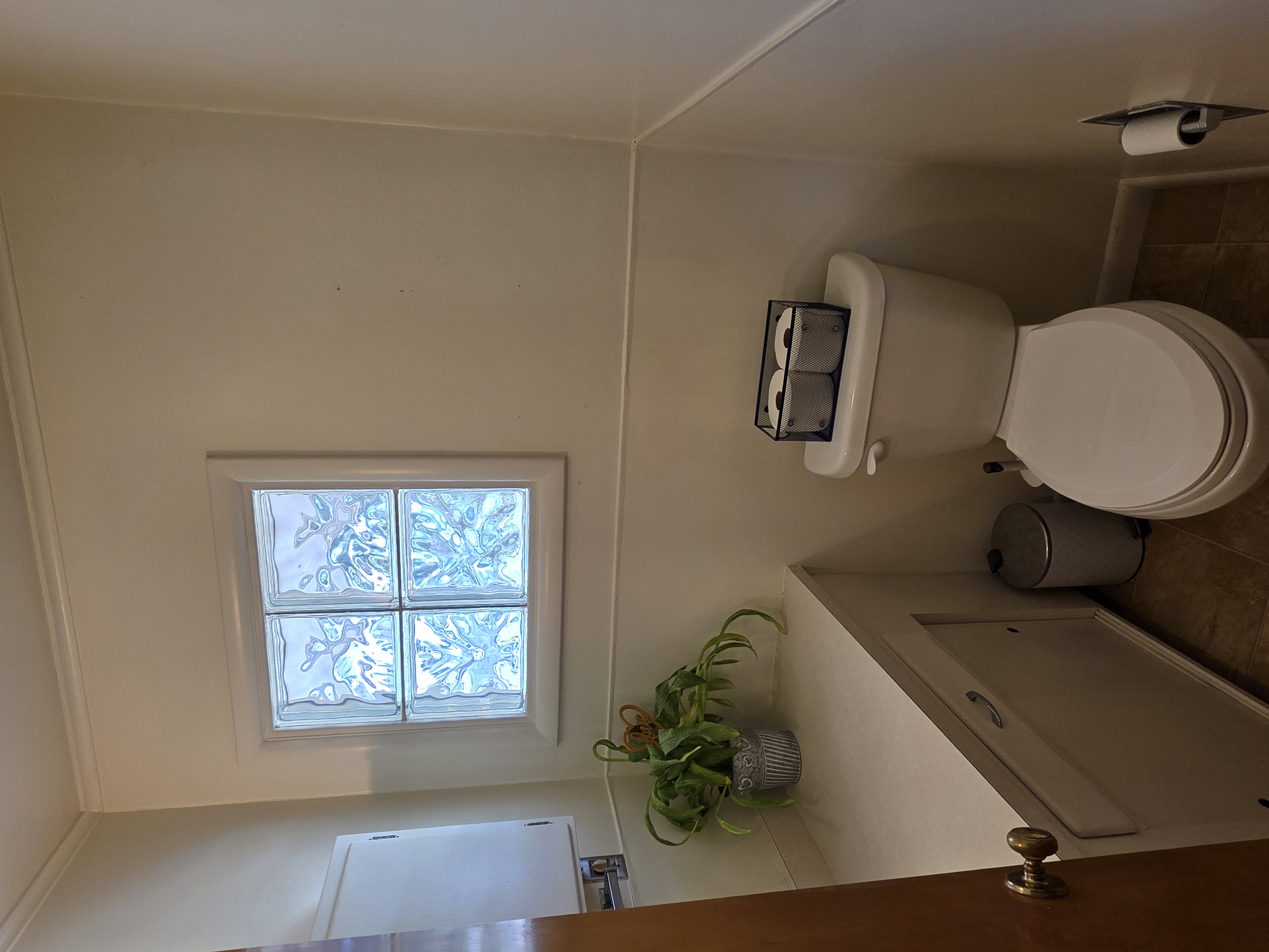 Dillon, Montana, 59725, United States, 5 Bedrooms Bedrooms, ,4 BathroomsBathrooms,Residential,For Sale,1980555