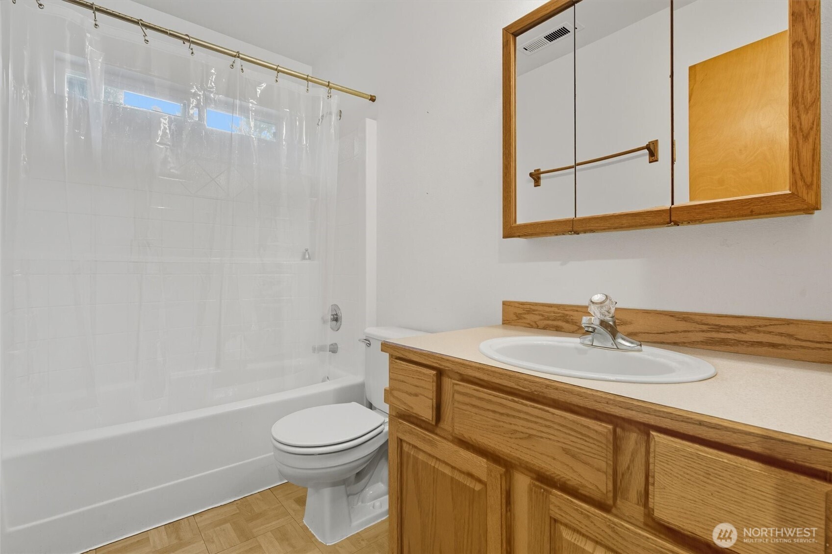 Port Orchard, Washington, 98367, United States, 3 Bedrooms Bedrooms, ,2 BathroomsBathrooms,Residential,For Sale,1954676