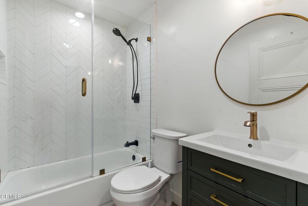 Lancaster, California, 93535, United States, 5 Bedrooms Bedrooms, ,3 BathroomsBathrooms,Residential,For Sale,1988272