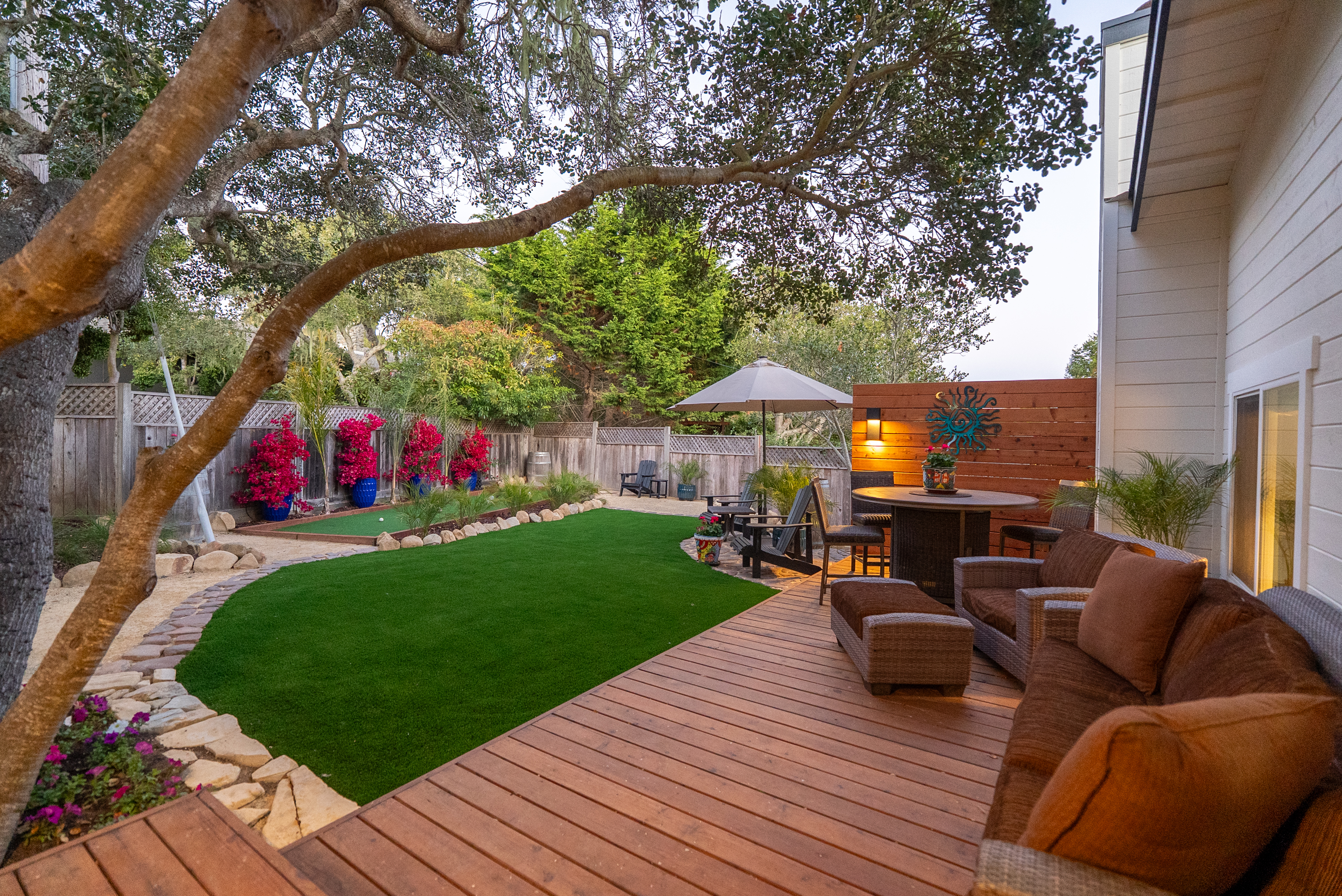  5282 Hillcrest Drive - 物件實景