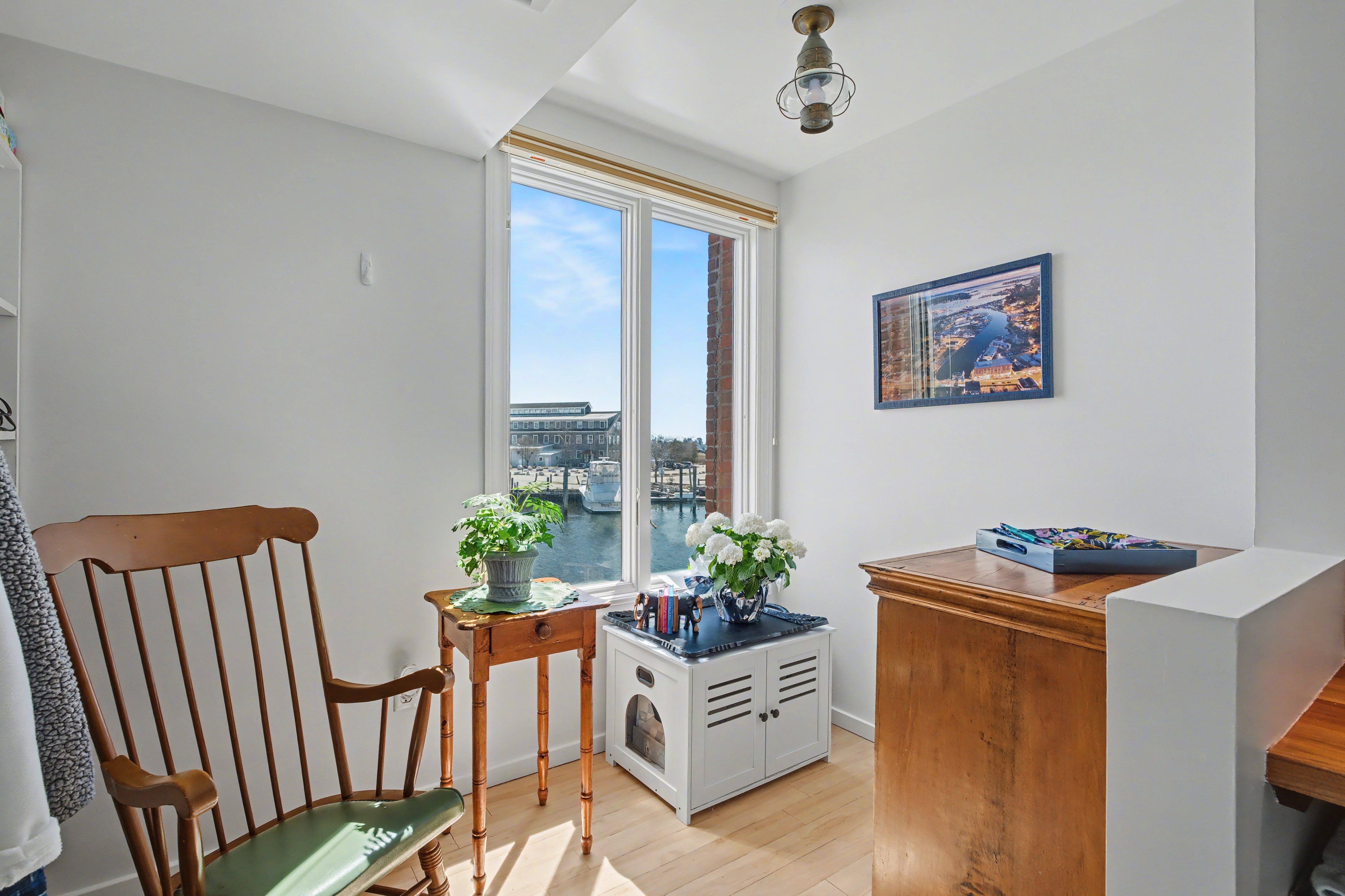  Condo on Mystic River - 物件實景