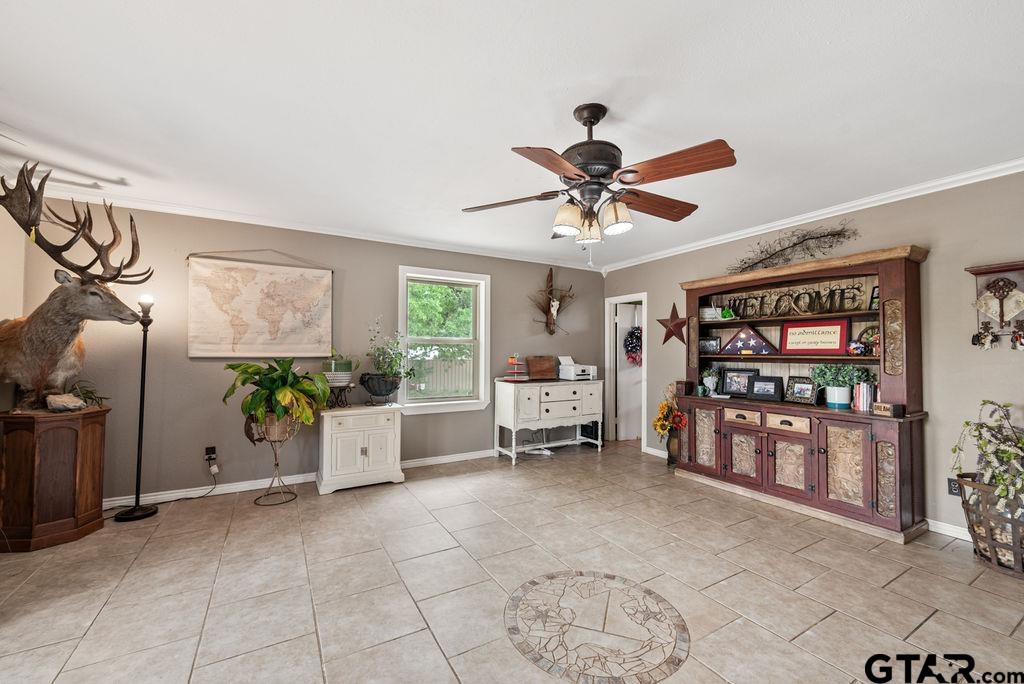 Mineola, Texas, 75773, United States, 4 Bedrooms Bedrooms, ,3 BathroomsBathrooms,Residential,For Sale,1961567