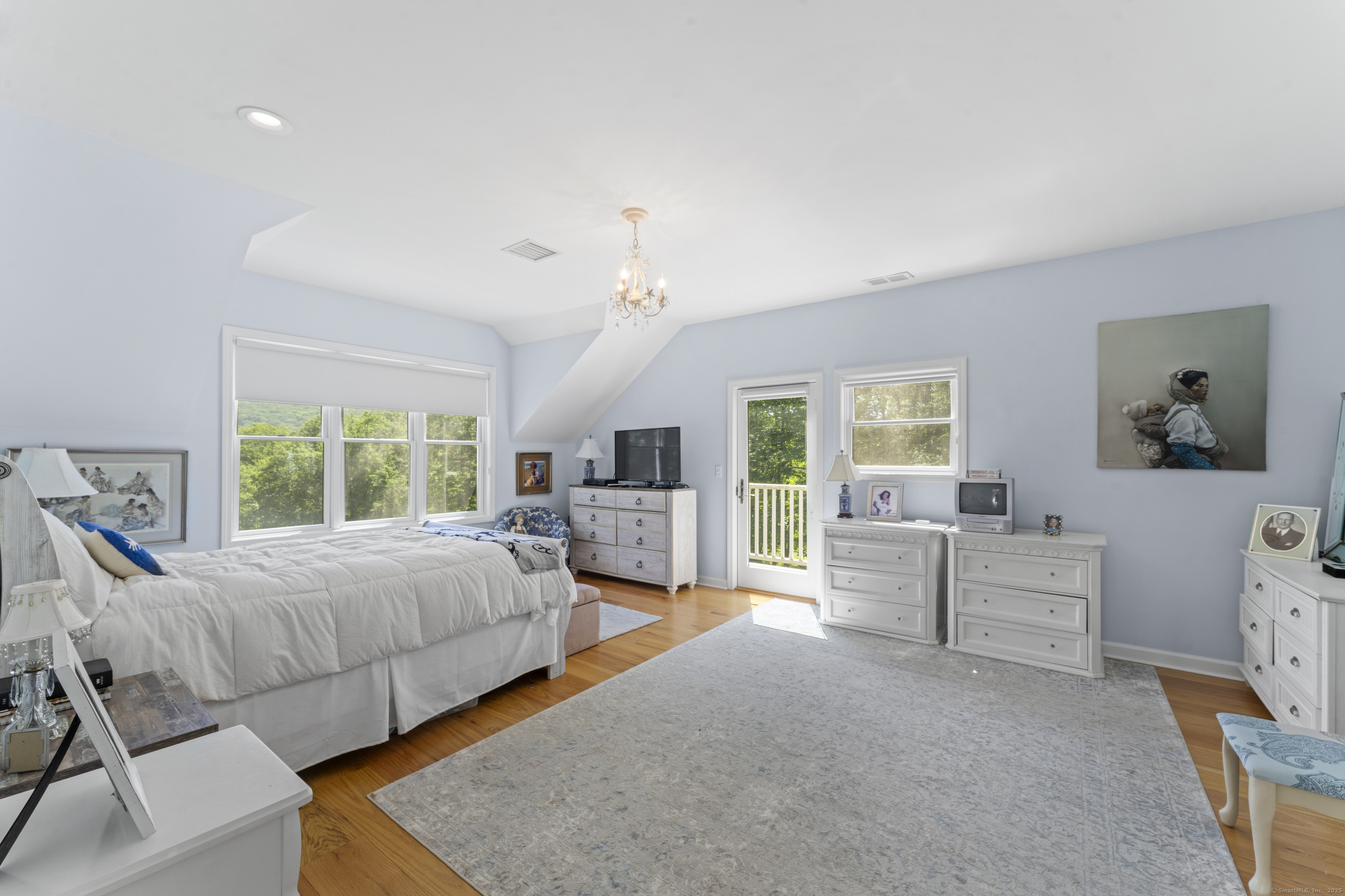 Kent, Connecticut, 06757, United States, 4 Bedrooms Bedrooms, ,5 BathroomsBathrooms,Residential,For Sale,1875282