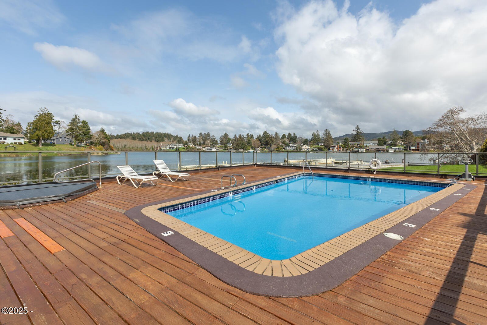 Lincoln City, Oregon, 97367, United States, 3 Bedrooms Bedrooms, ,2 BathroomsBathrooms,Residential,For Sale,1867179