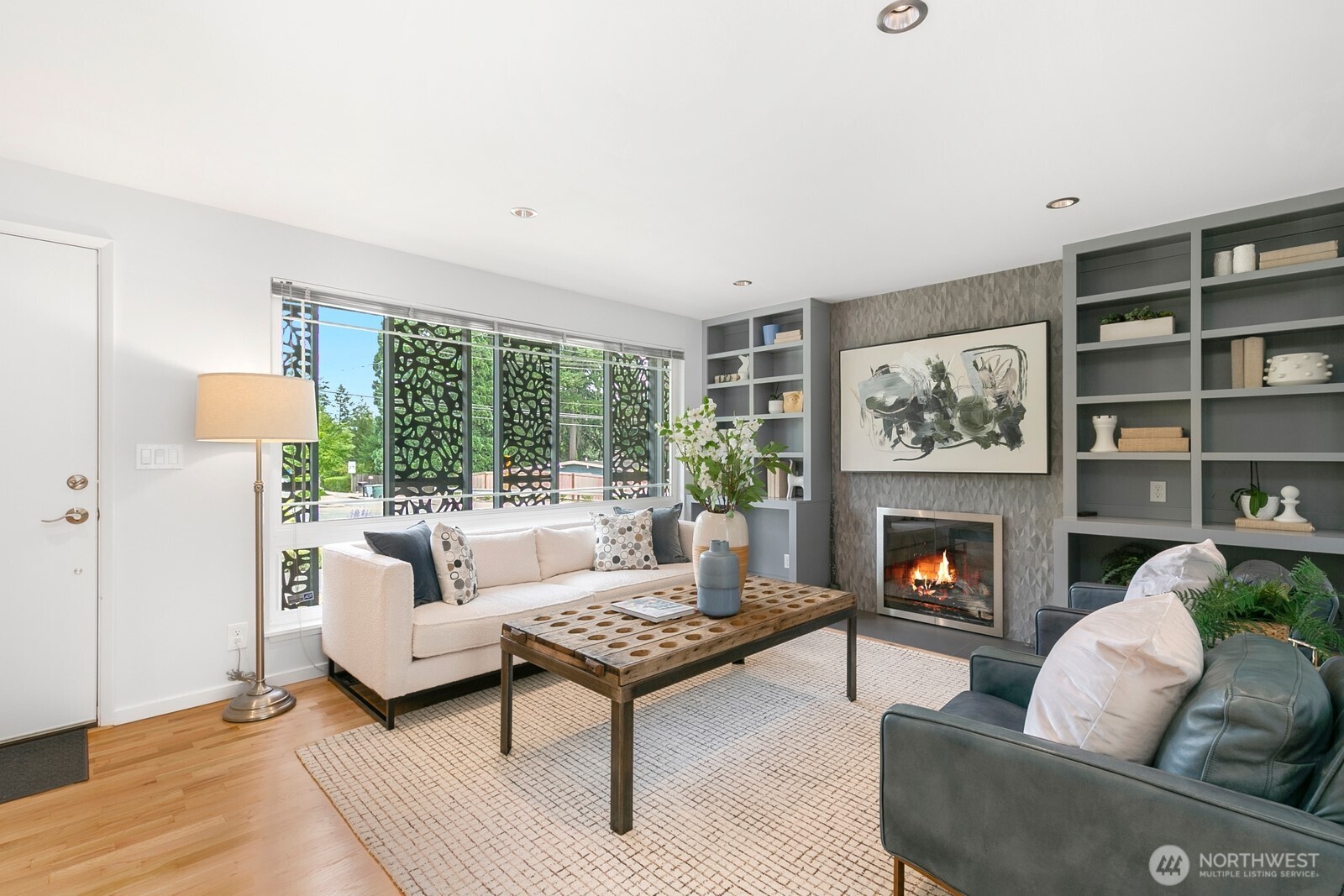 Bellevue, Washington, 98006, United States, 4 Bedrooms Bedrooms, ,1 BathroomBathrooms,Residential,For Sale,1913092