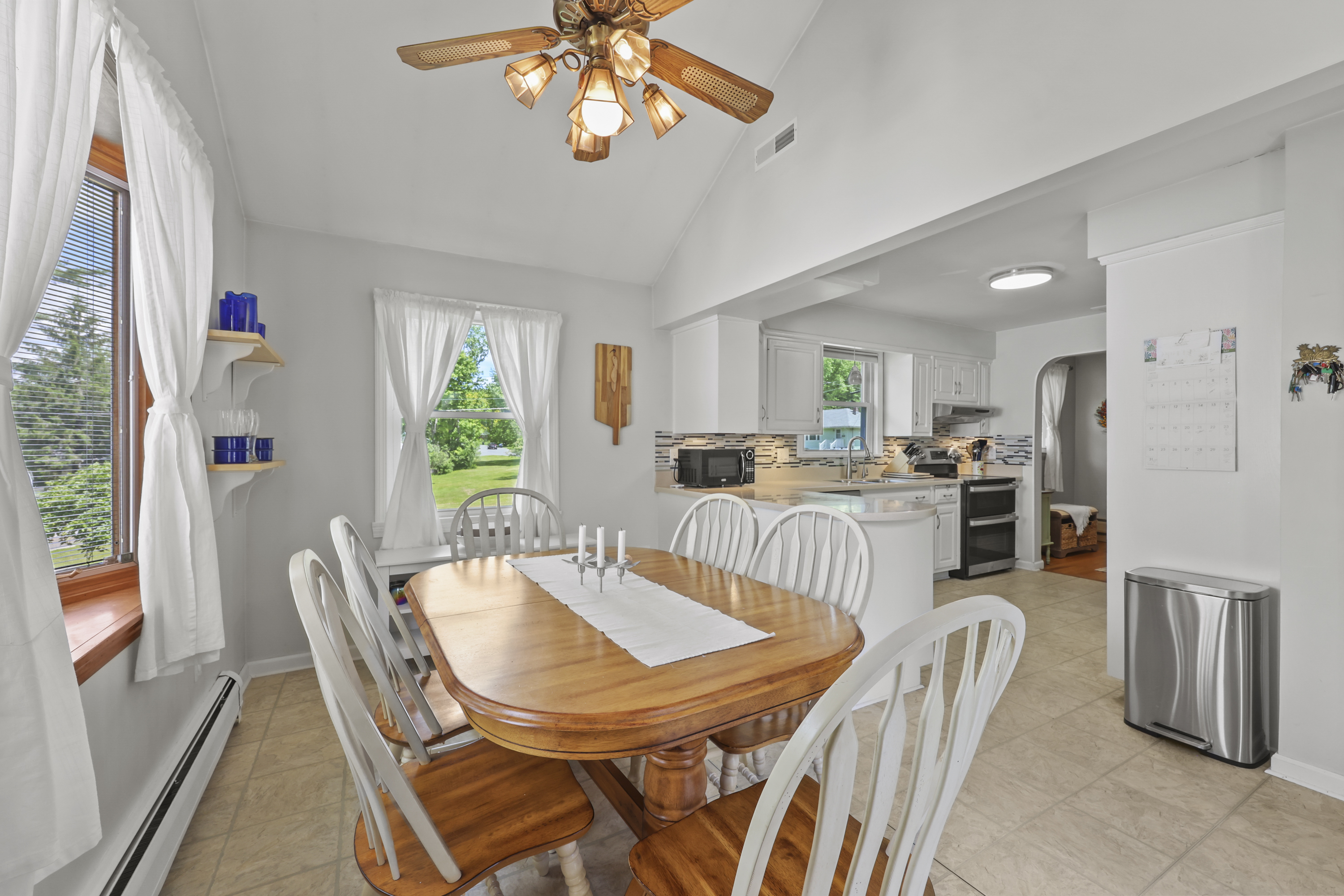 Updated 3BR Ranch on Corner Lot Near Trails & Shopping - 物件實景
