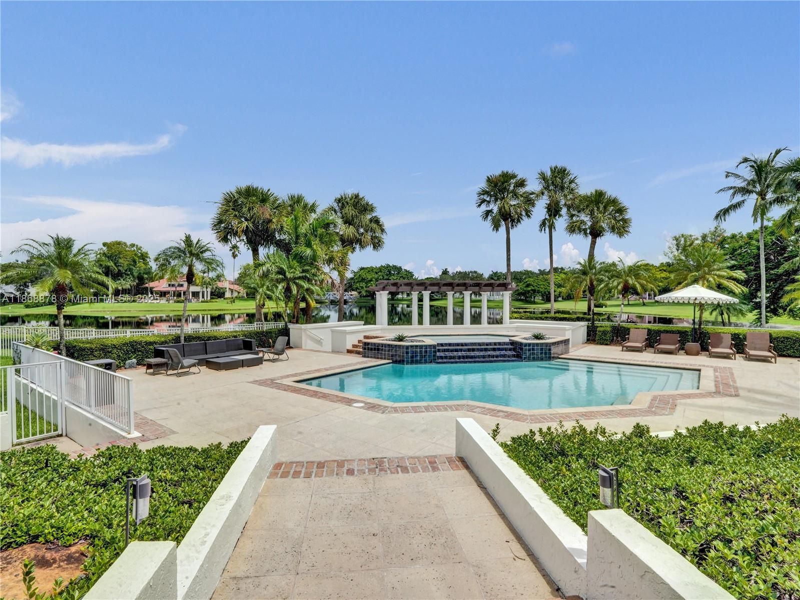 Weston, Florida, 33331, United States, 5 Bedrooms Bedrooms, ,8 BathroomsBathrooms,Residential,For Sale,1949778