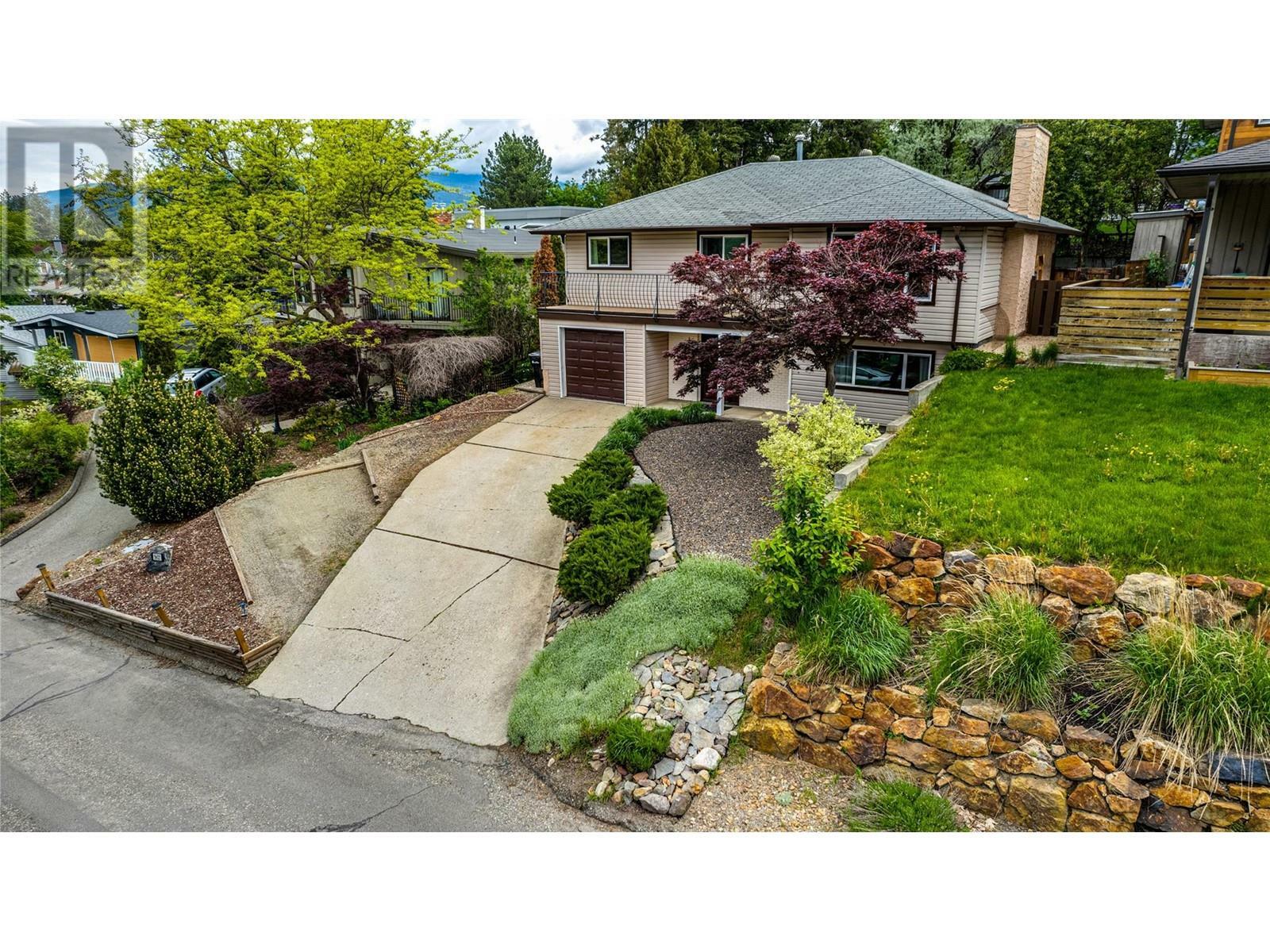 VERNON, British Columbia, V1T 7S4, CA, 4 Bedrooms Bedrooms, ,2 BathroomsBathrooms,Residential,For Sale,1837280