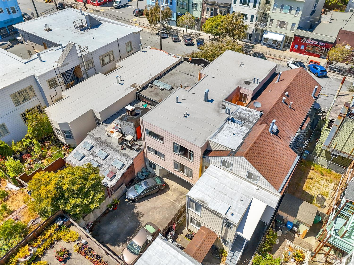 San Francisco, California, 94121, United States, 4 Bedrooms Bedrooms, ,4 BathroomsBathrooms,Residential,For Sale,1838110
