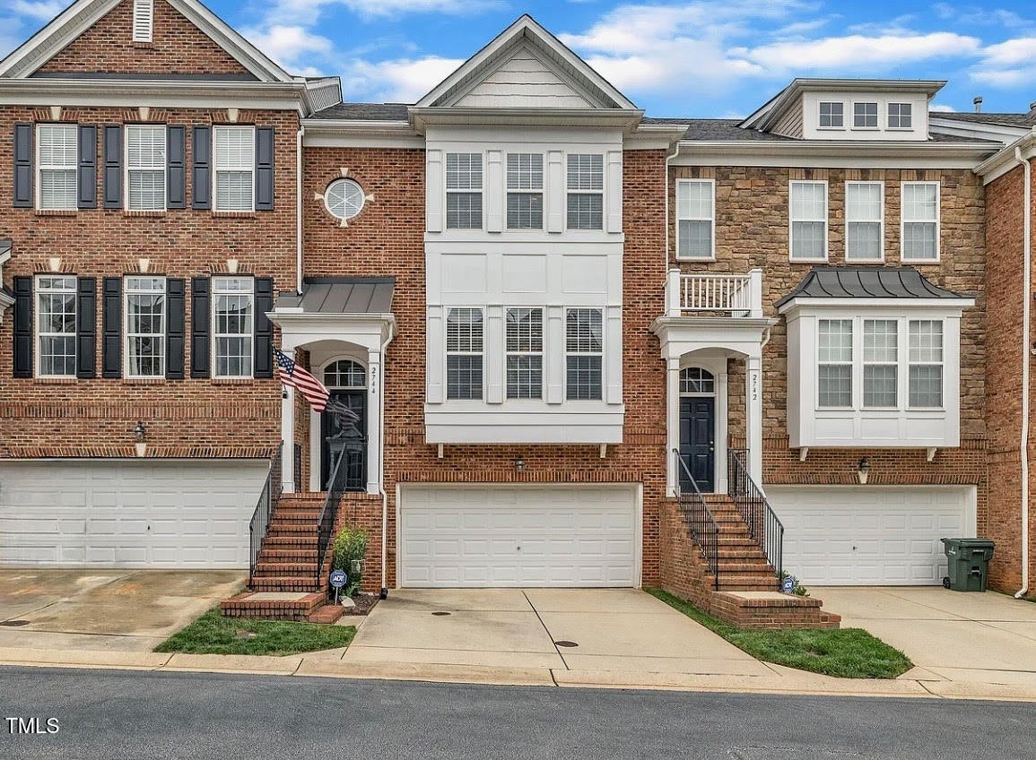 Raleigh, North Carolina, 27612, United States, 3 Bedrooms Bedrooms, ,4 BathroomsBathrooms,Residential,For Sale,1932612