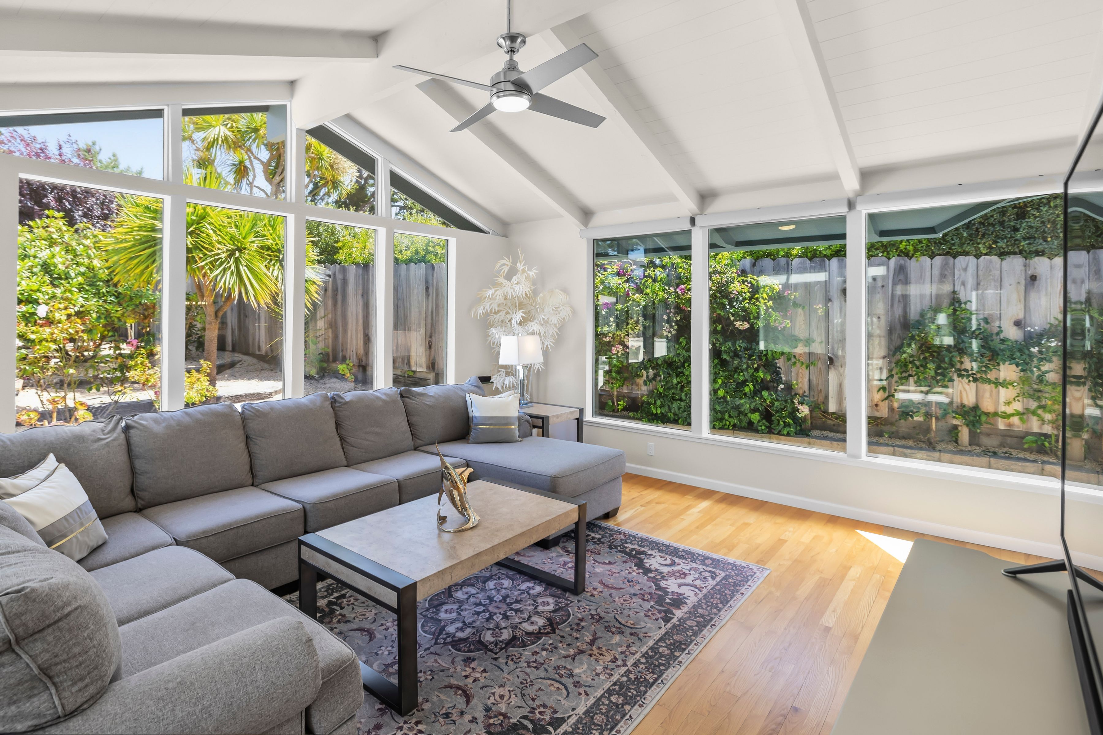  2110 Messina Place, Monterey - 物件實景