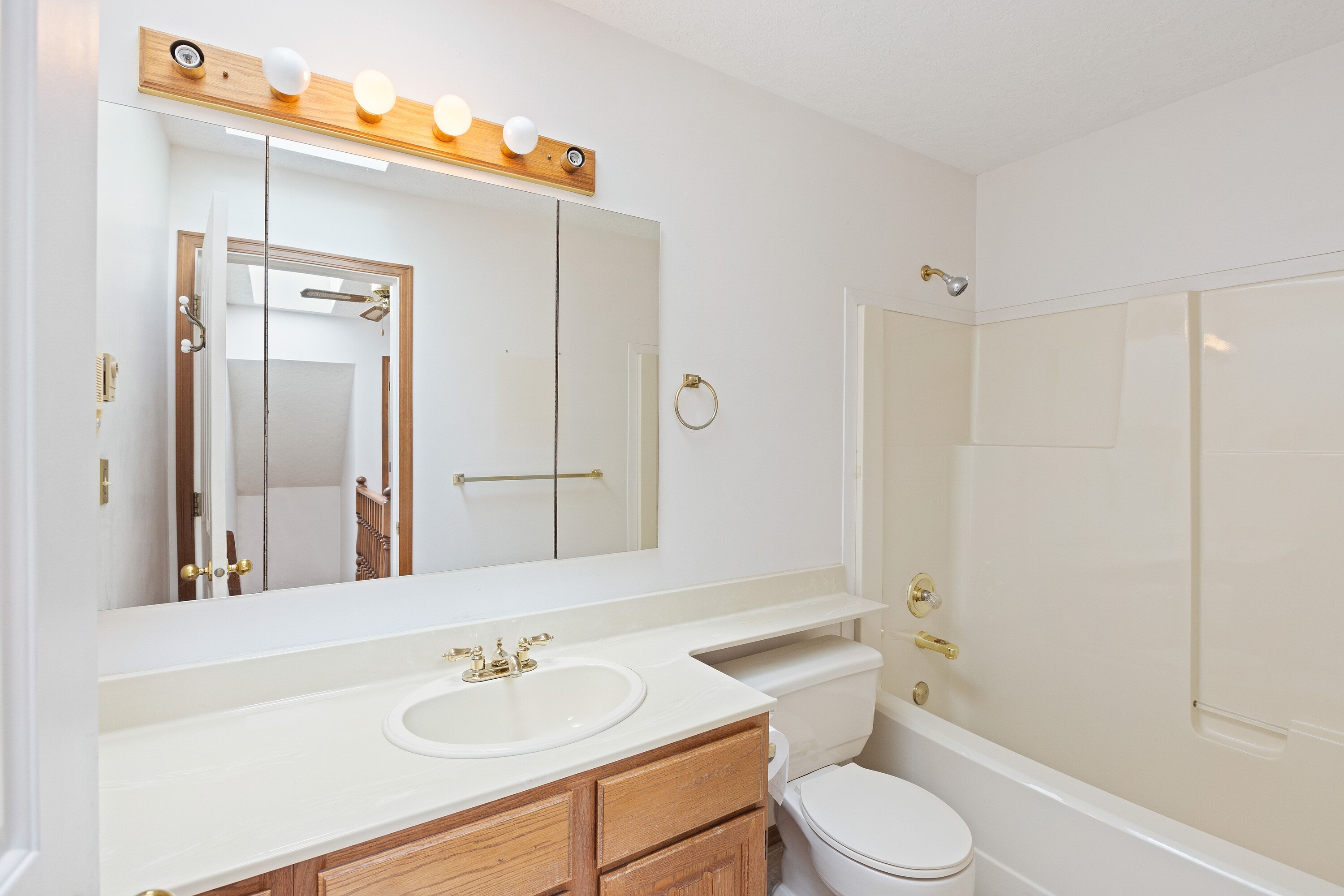  Dean Park Opportunity - 物件實景