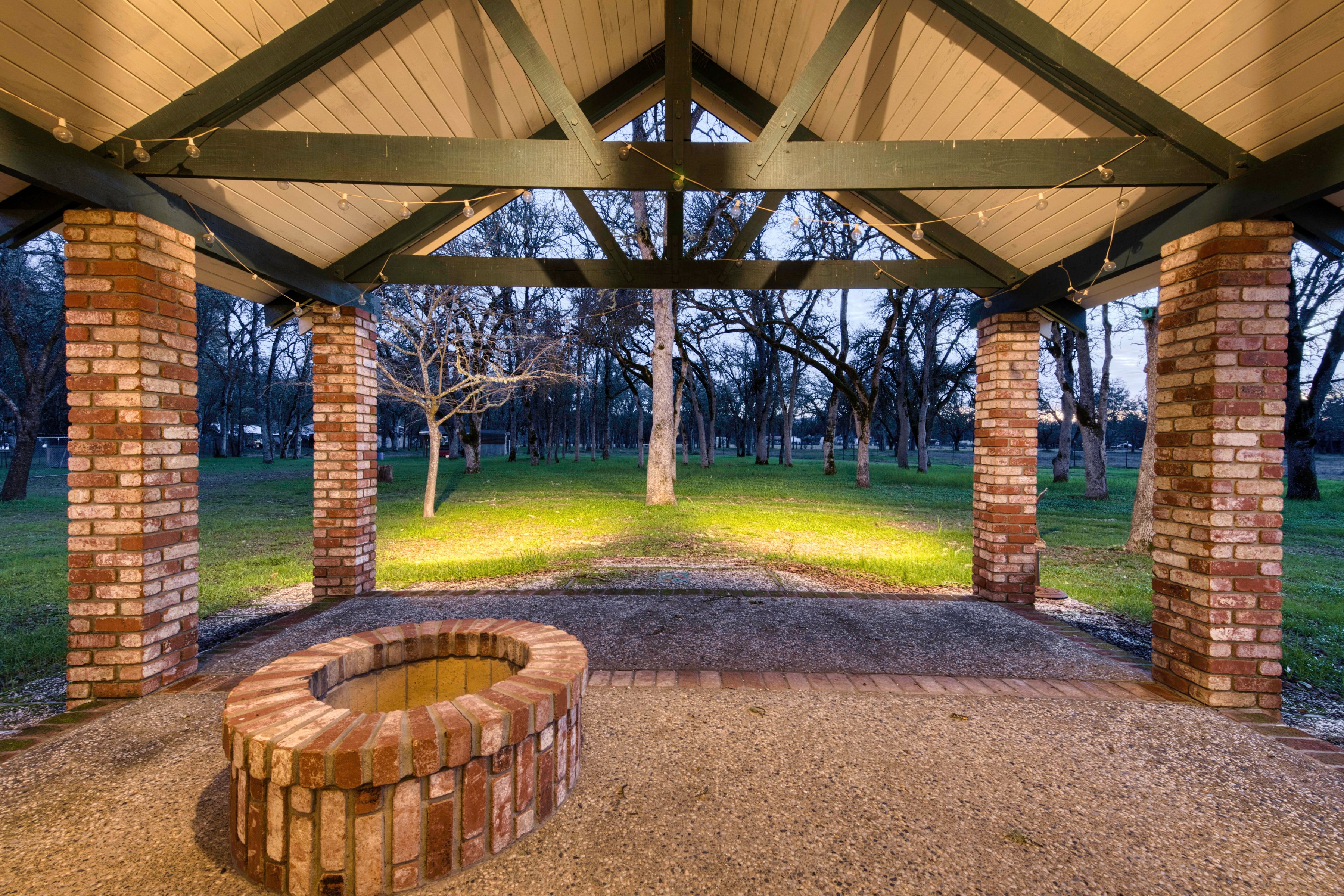  4962 Gaddy Lane - 物件實景