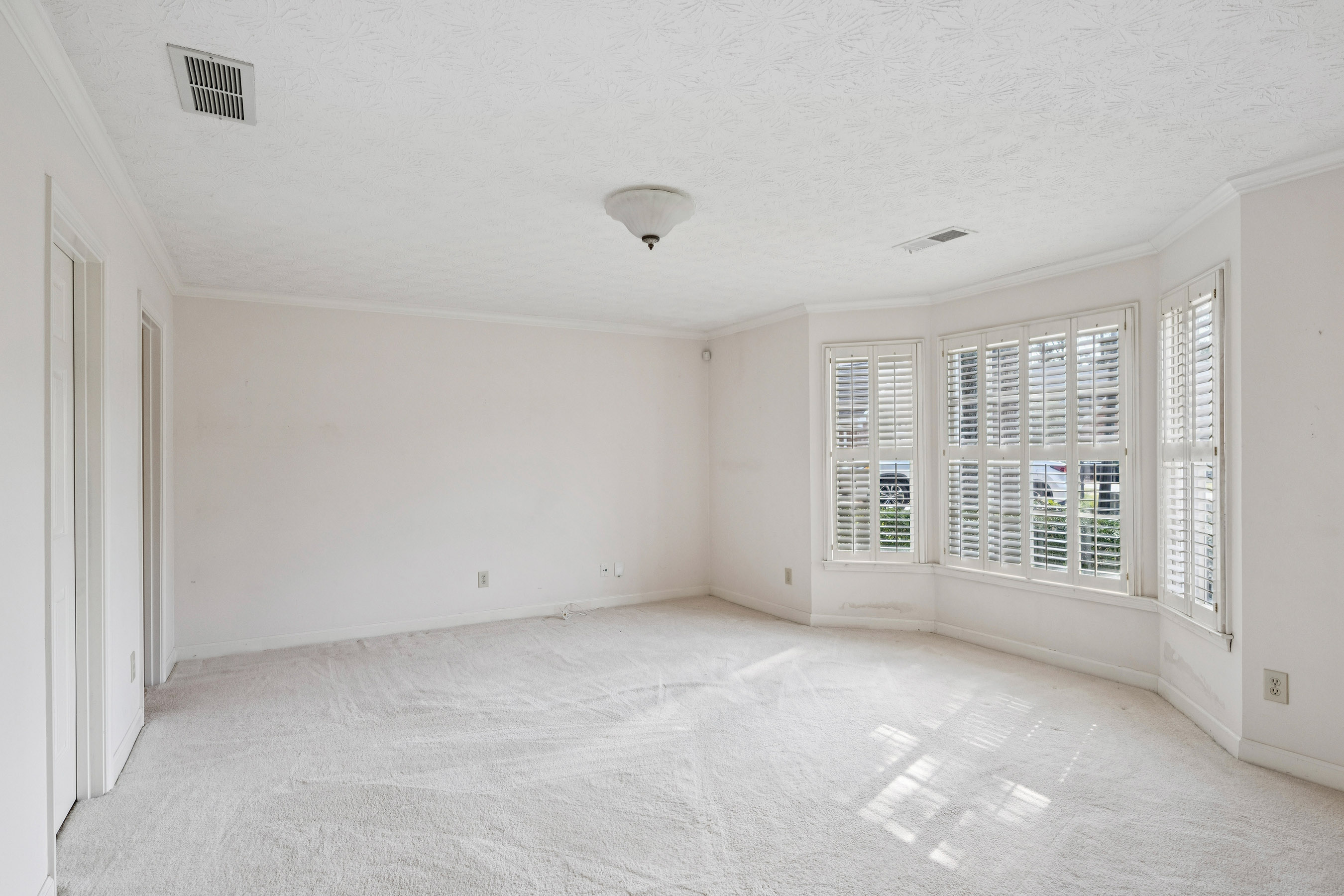  Beautifully Maintained Brick Home on Quiet Cul-de-sac Near Downtown Roswell - 物件實景