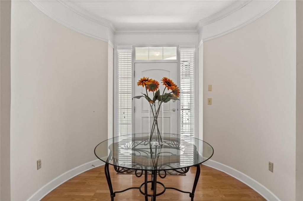 Atlanta, Georgia, 30327, United States, 2 Bedrooms Bedrooms, ,3 BathroomsBathrooms,Residential,For Sale,1895393