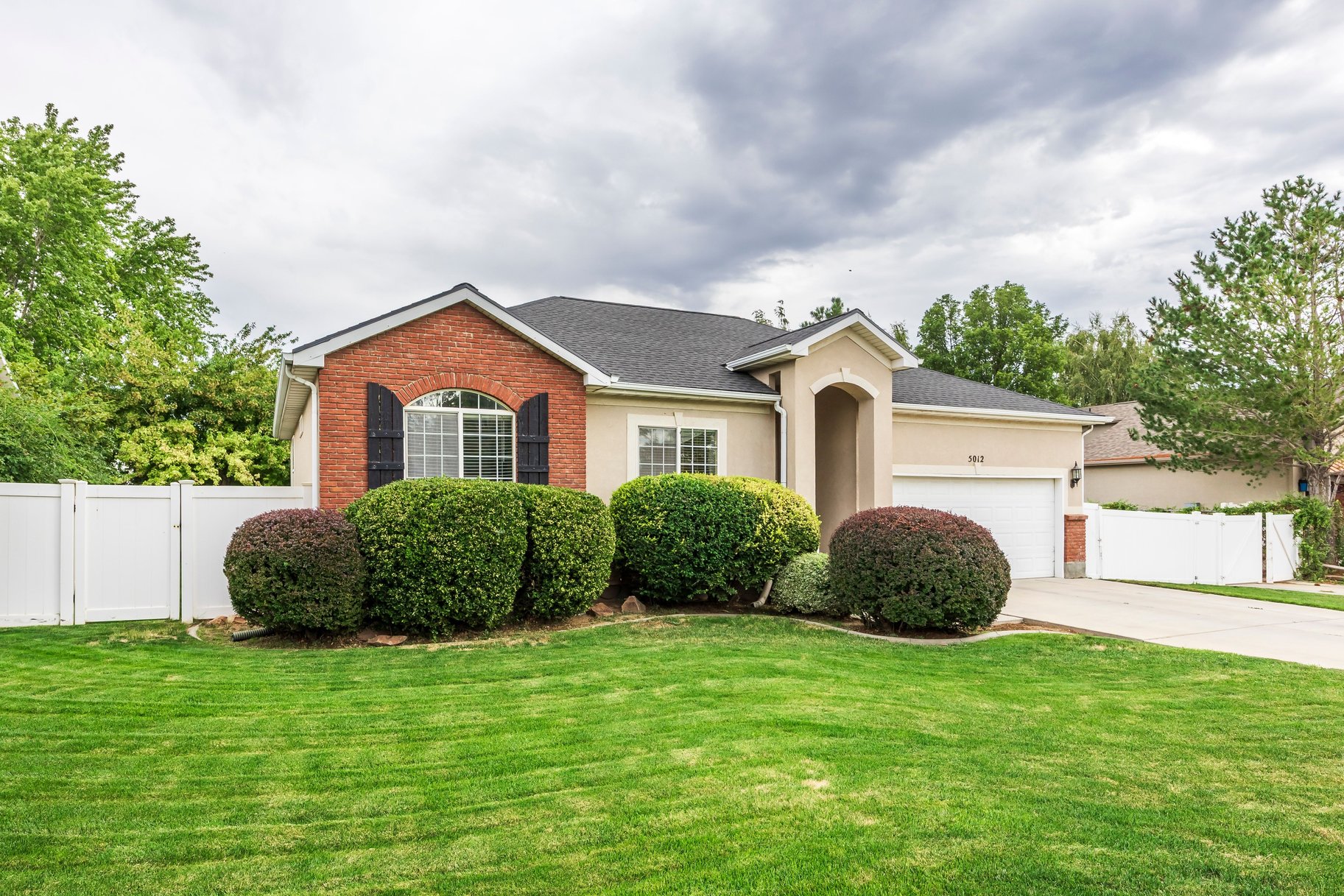  Meticulously maintained South Jordan Rambler with Large backyard - 物件實景