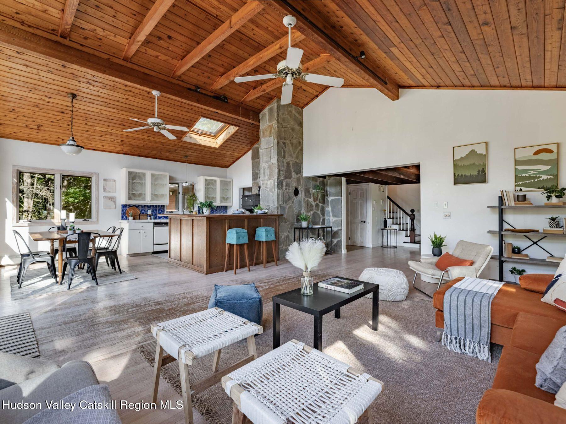 Saugerties, New York, 12477, United States, 3 Bedrooms Bedrooms, ,2 BathroomsBathrooms,Residential,For Sale,1933651