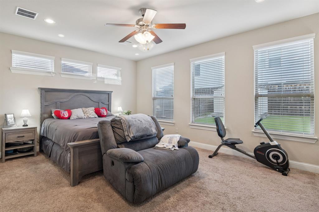 Rowlett, Texas, 75089, United States, 4 Bedrooms Bedrooms, ,4 BathroomsBathrooms,Residential,For Sale,1911433