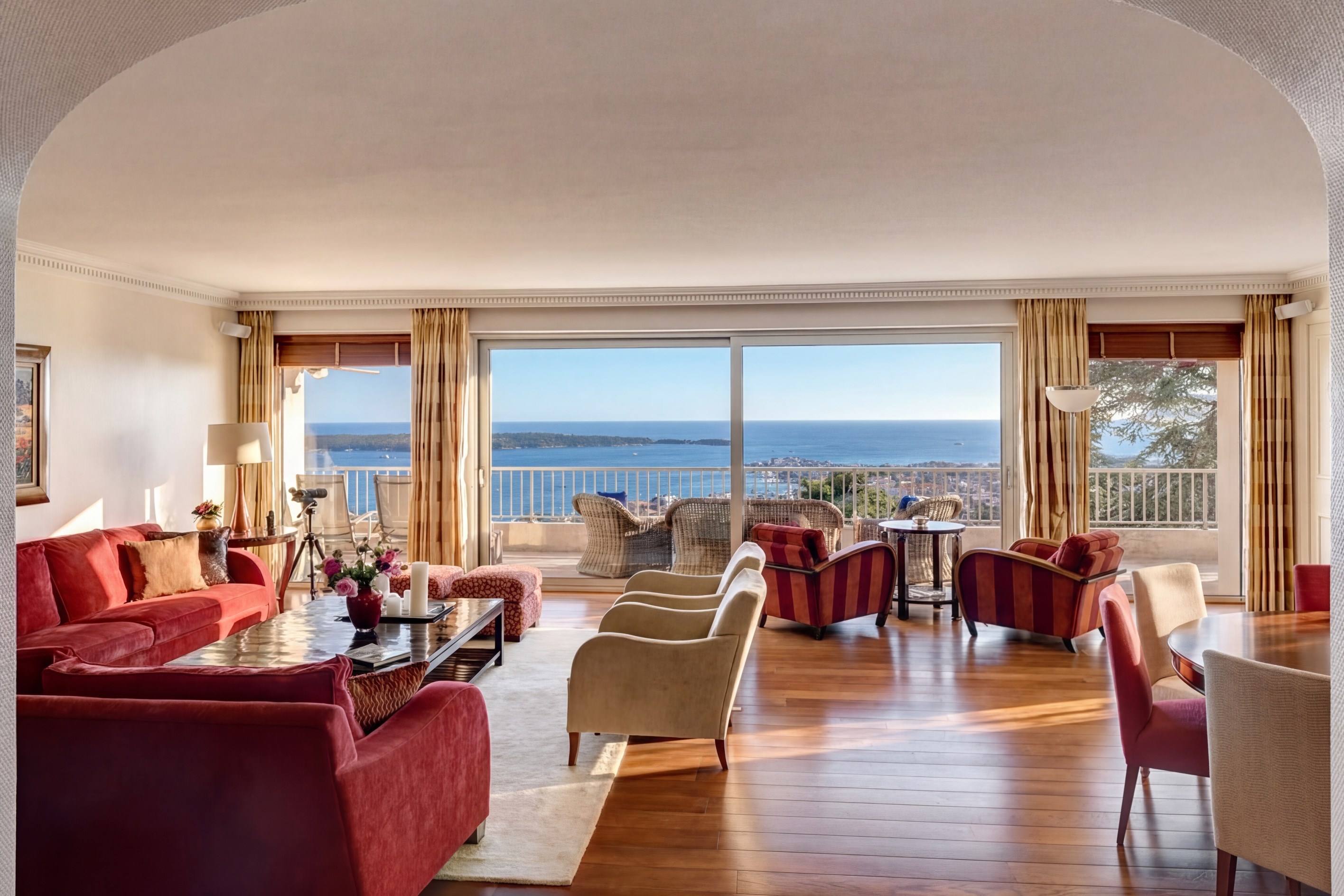  Cannes Californie luxury apartment with panoramic sea views terrace and private… - 物件實景