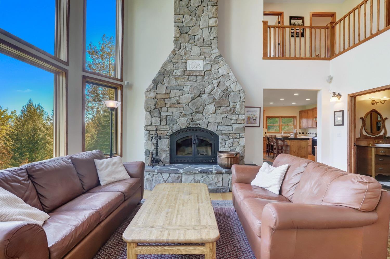 Nevada City, California, 95959, United States, 3 Bedrooms Bedrooms, ,3 BathroomsBathrooms,Residential,For Sale,1937028