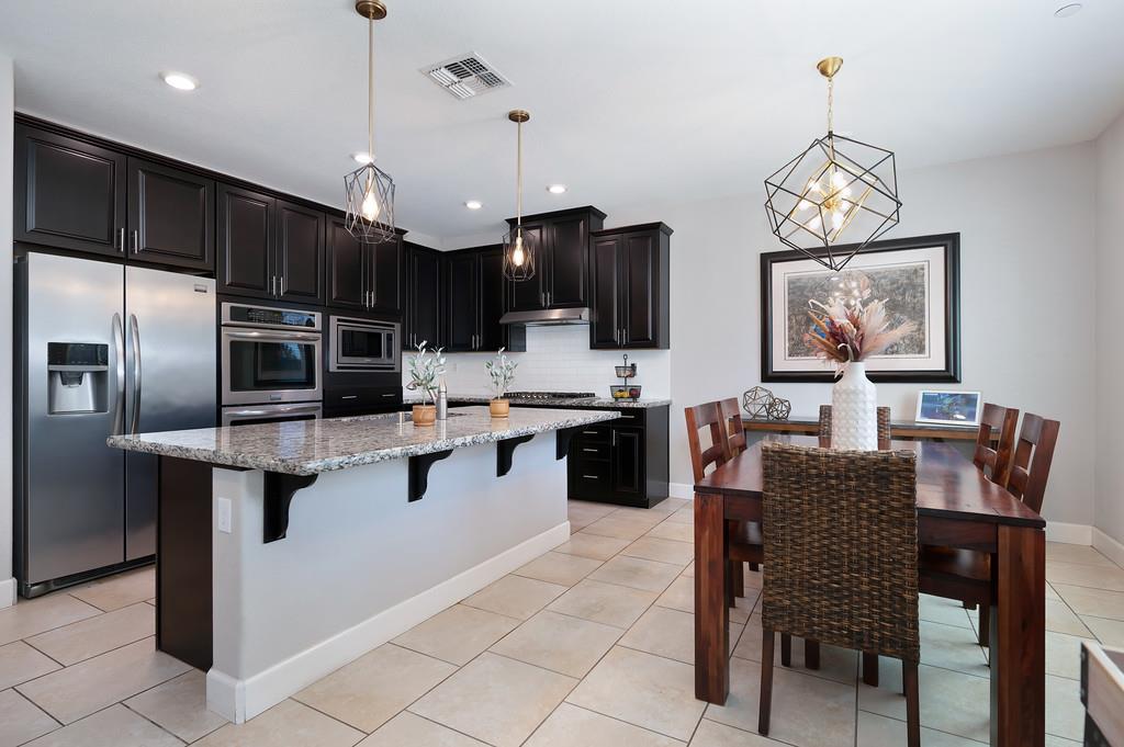 Woodland, California, 95776, United States, 3 Bedrooms Bedrooms, ,2 BathroomsBathrooms,Residential,For Sale,1989380