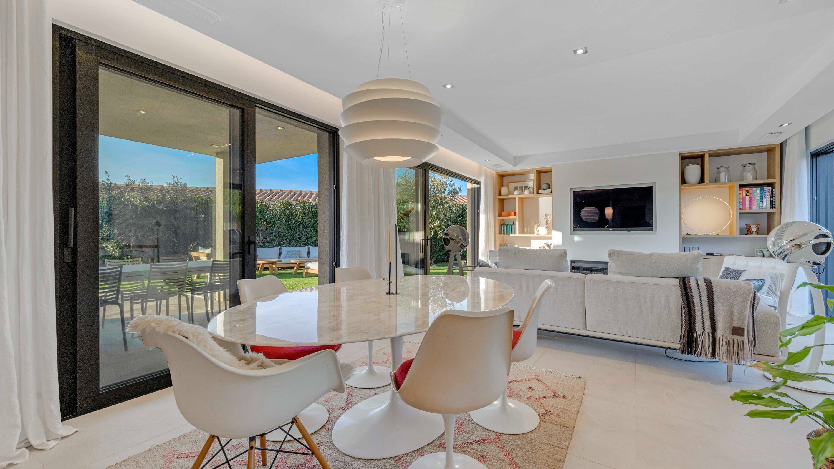  Contemporary villa in Sainte-Maxime with garden, pool, and optimal comfort - 物件實景