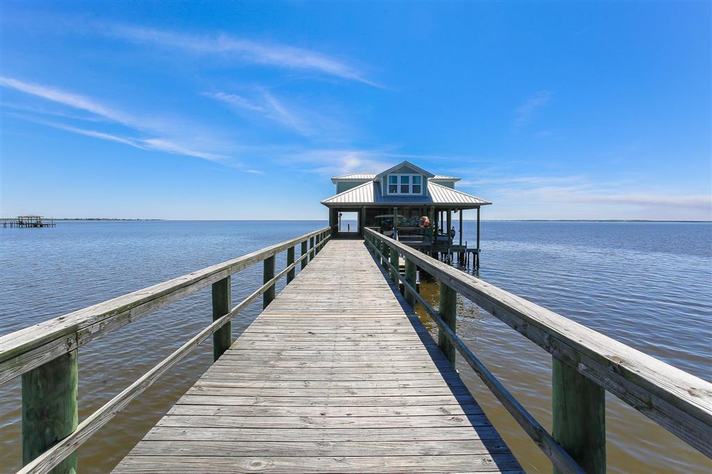 Lake Charles, Louisiana, 70607, United States, 1 Bedroom Bedrooms, ,2 BathroomsBathrooms,Residential,For Sale,2028404