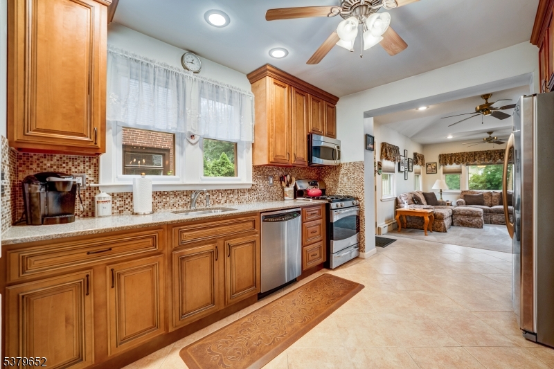Elizabeth City, New Jersey, 07208, United States, 3 Bedrooms Bedrooms, ,2 BathroomsBathrooms,Residential,For Sale,1926439