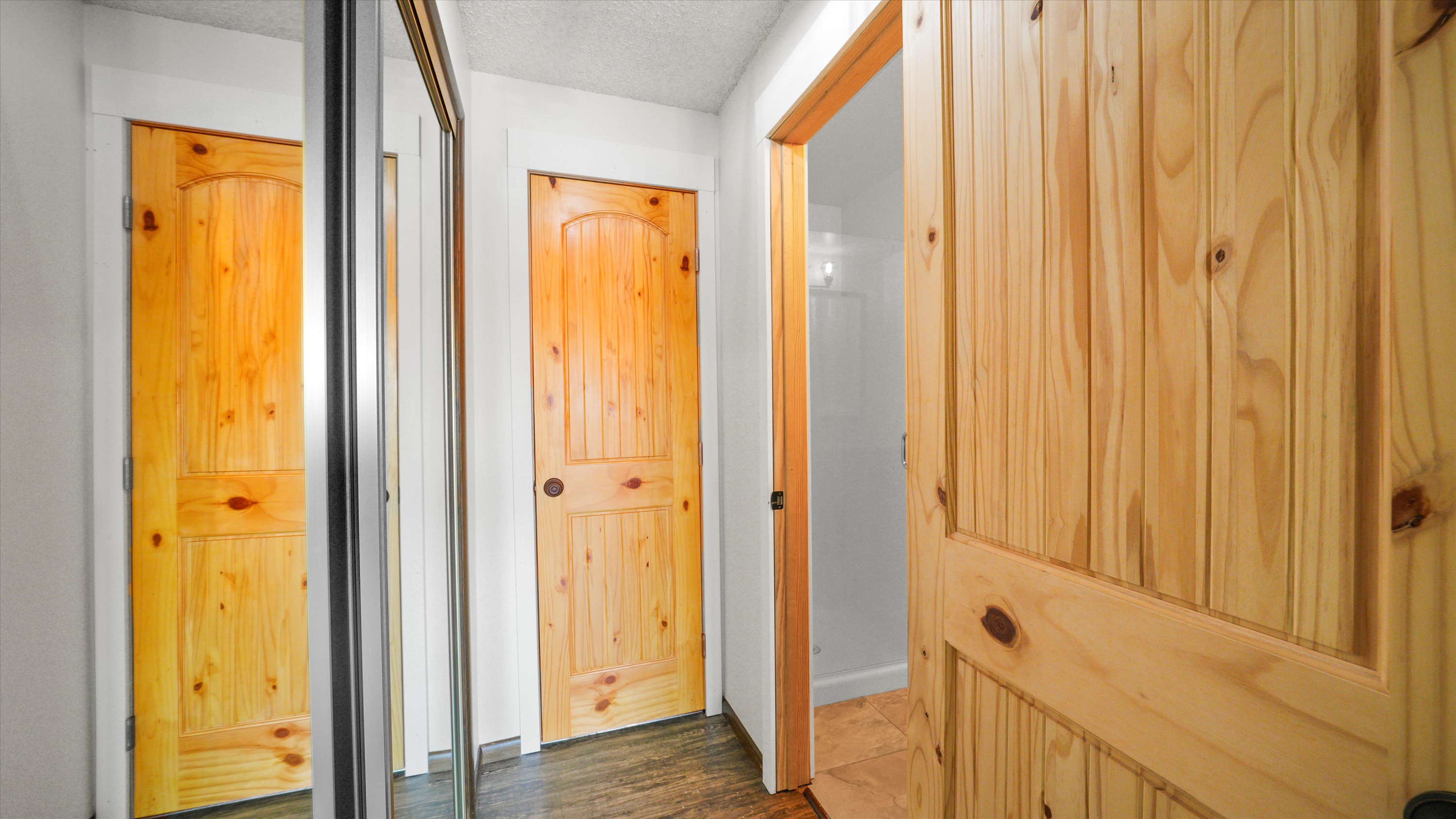  Updated and move in ready - 物件實景