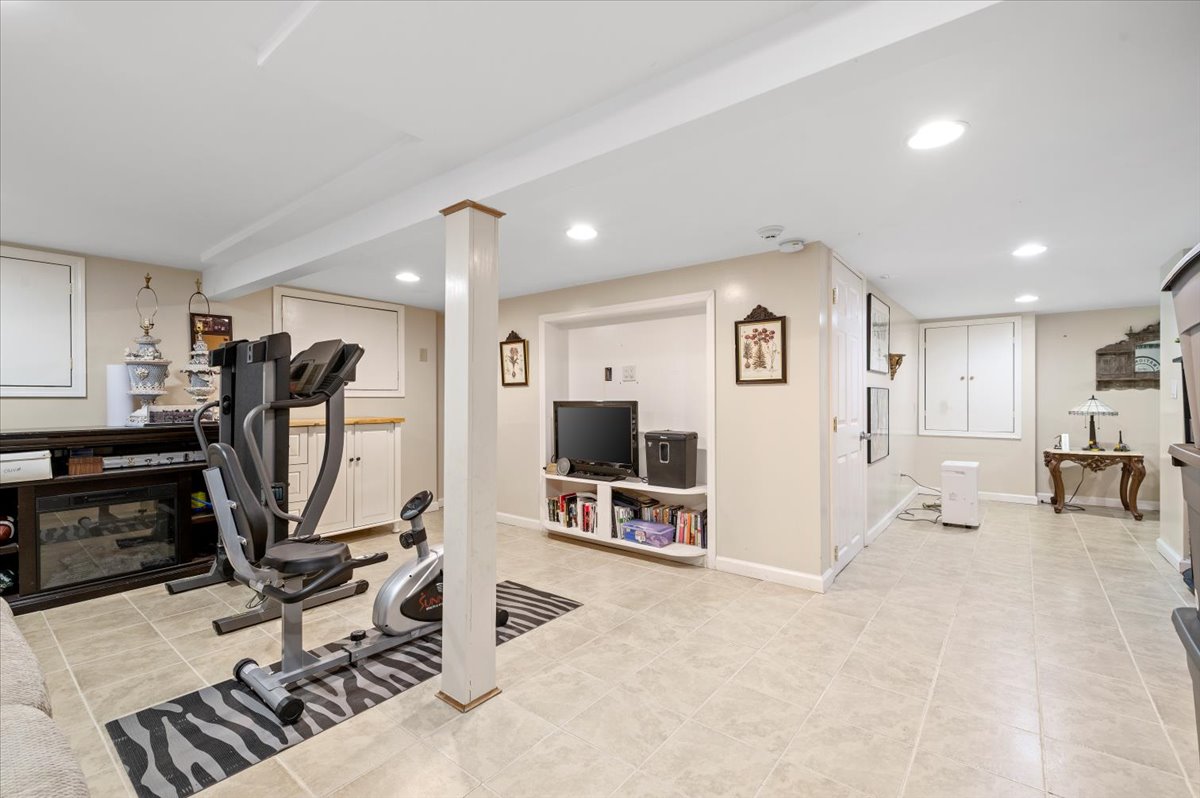 Bethpage, New York, 11714, United States, 4 Bedrooms Bedrooms, ,3 BathroomsBathrooms,Residential,For Sale,1905713