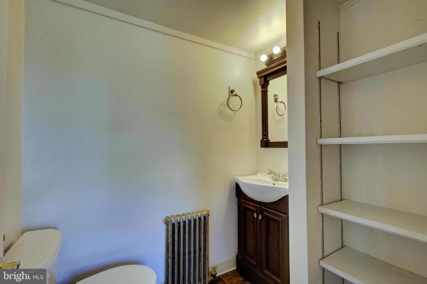 Conshohocken, Pennsylvania, 19428, United States, 4 Bedrooms Bedrooms, ,3 BathroomsBathrooms,Residential,For Sale,1950809