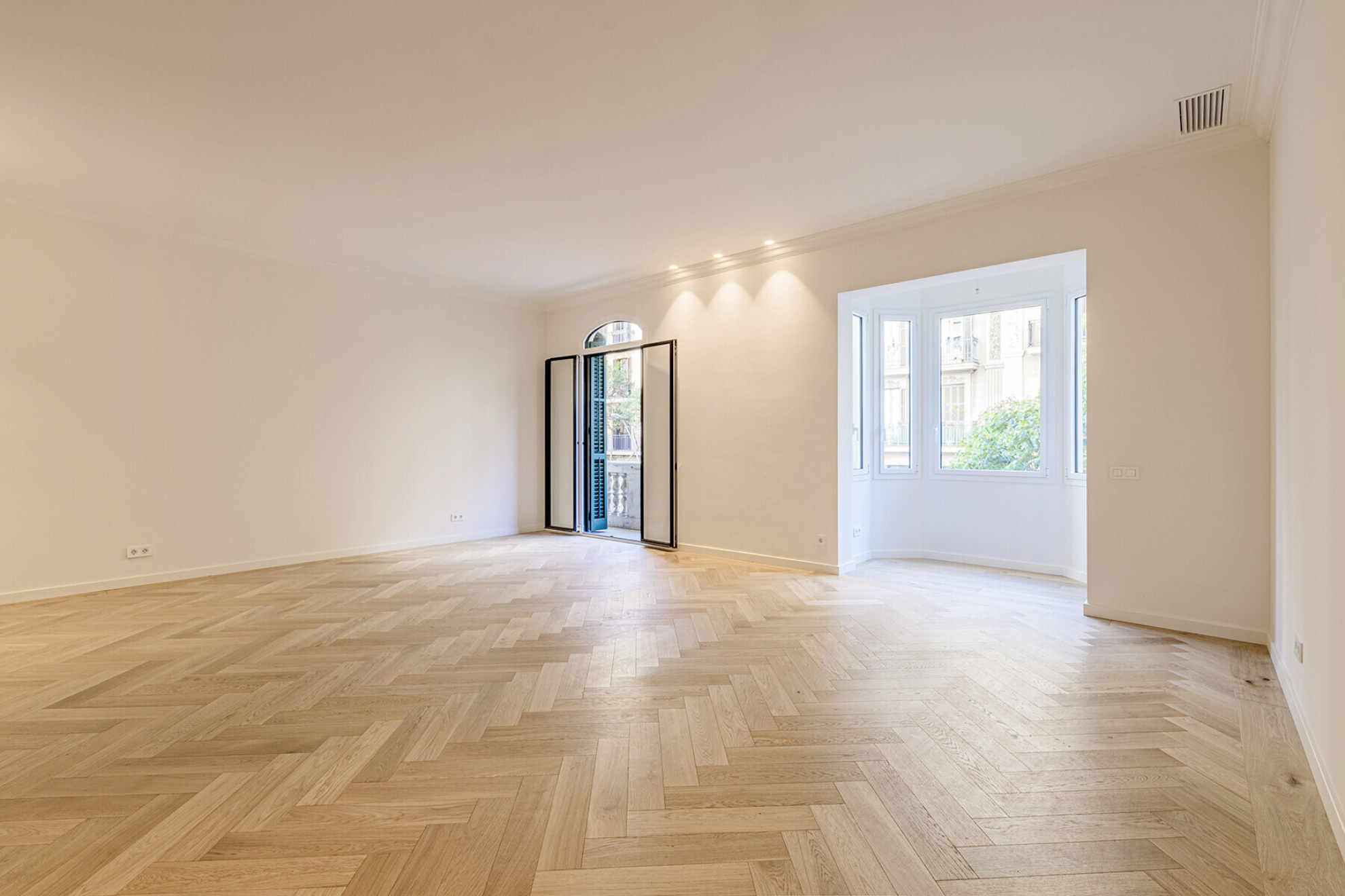  Elegant refurbished 5 bedroom apartment with terrace in Galvany - 物件實景