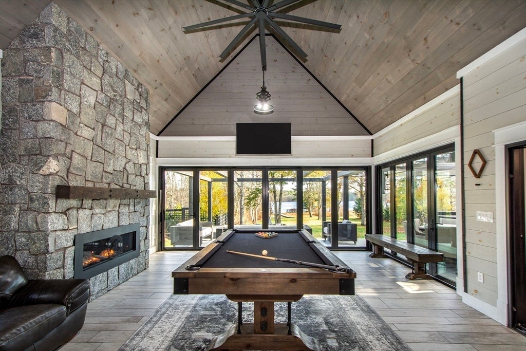 Carver, Massachusetts, 02330, United States, 5 Bedrooms Bedrooms, ,6 BathroomsBathrooms,Residential,For Sale,2005561