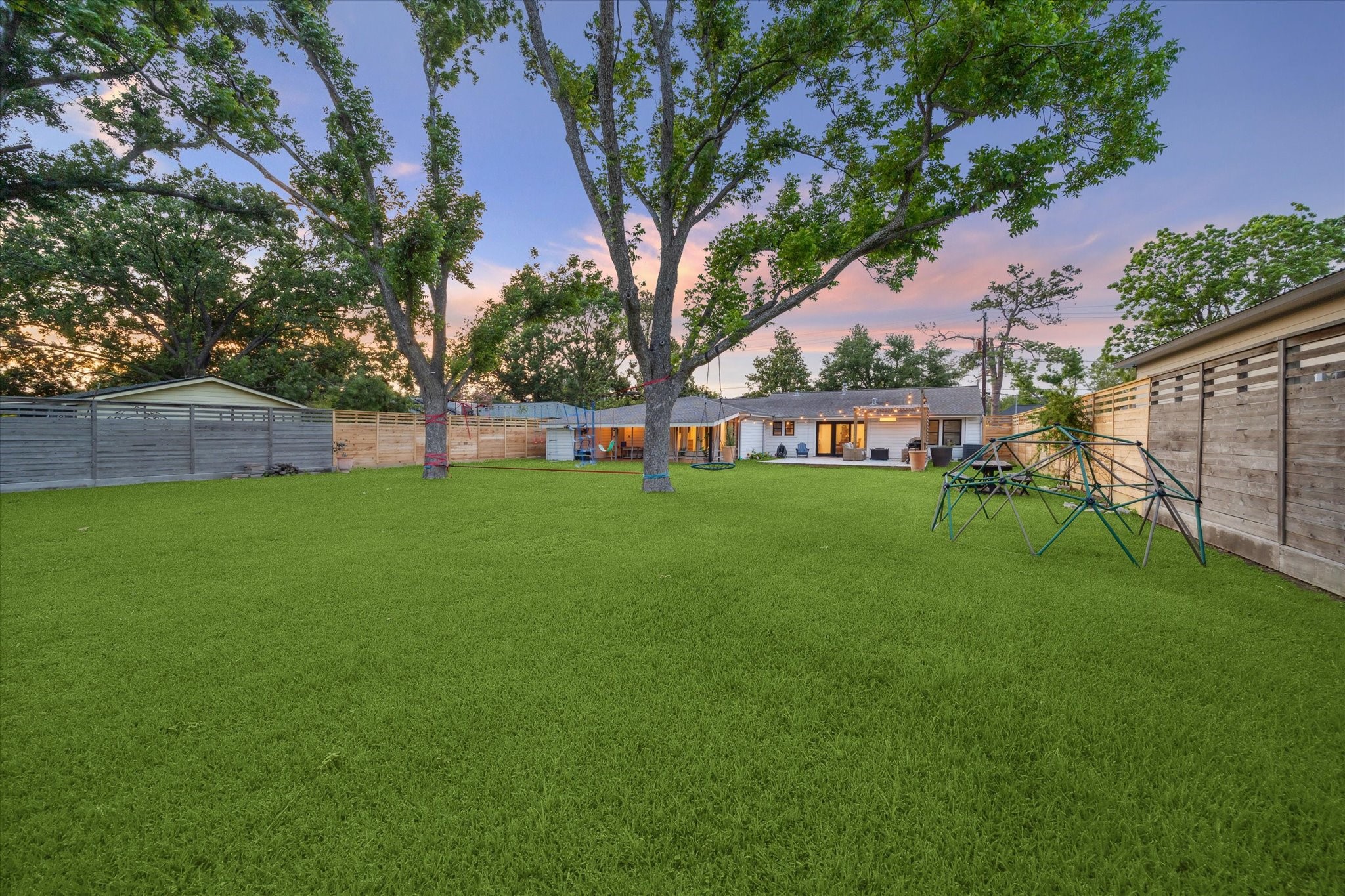  4509 Randwick Drive - 物件實景