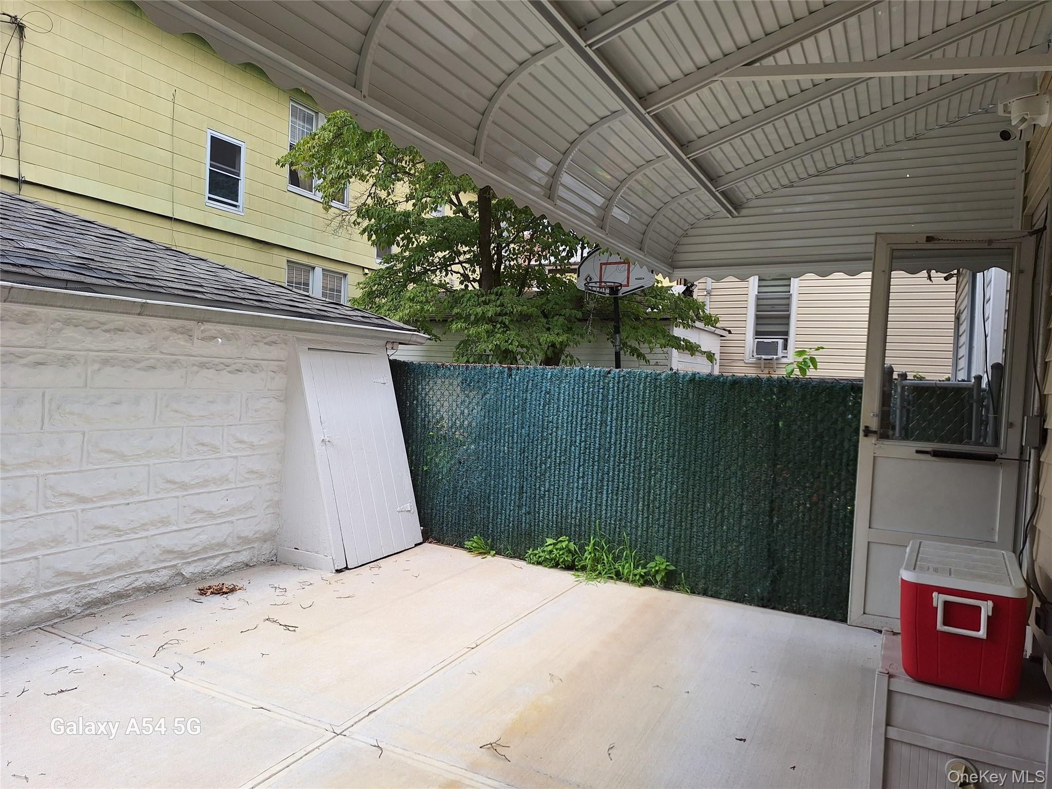 Woodhaven, New York, 11421, United States, 4 Bedrooms Bedrooms, ,2 BathroomsBathrooms,Residential,For Sale,2048228
