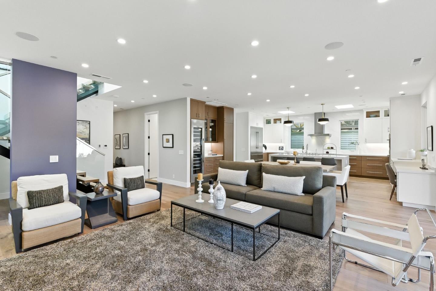 Palo Alto, California, 94303, United States, 4 Bedrooms Bedrooms, ,5 BathroomsBathrooms,Residential,For Sale,1906712