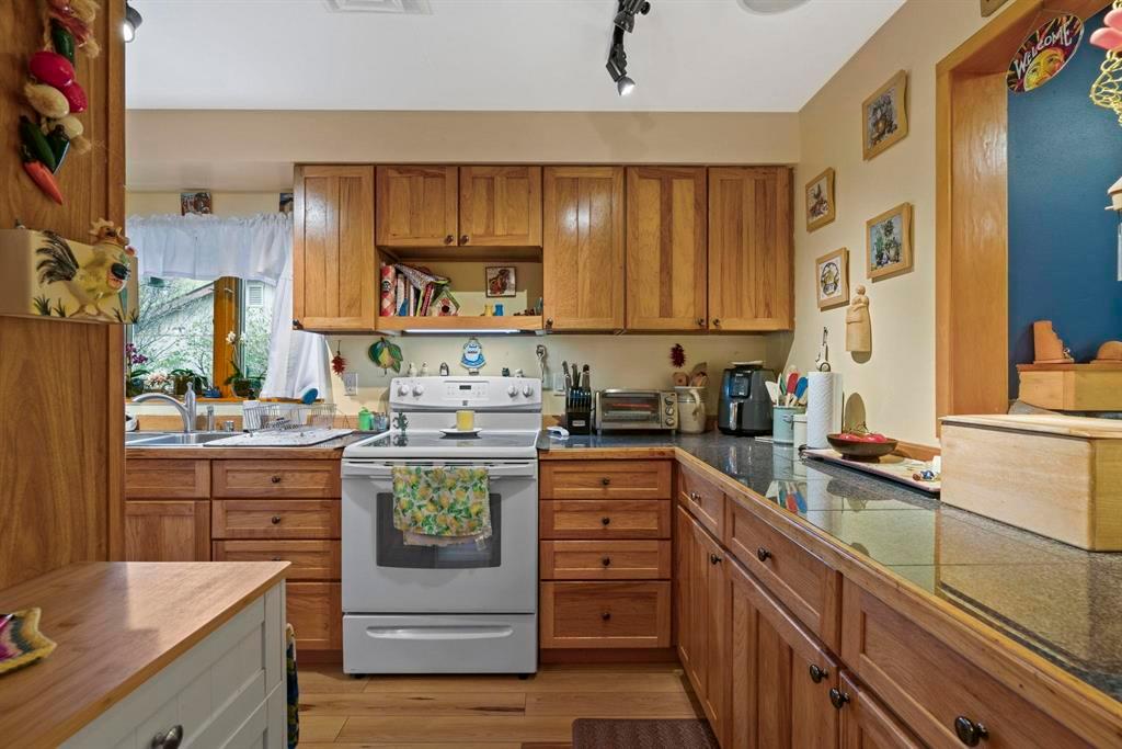 Durango, Colorado, 81301, United States, 3 Bedrooms Bedrooms, ,2 BathroomsBathrooms,Residential,For Sale,1794547