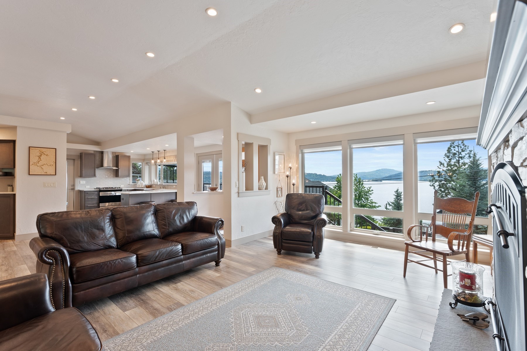  Silver Beach Luxury Lake View Living - 物件實景