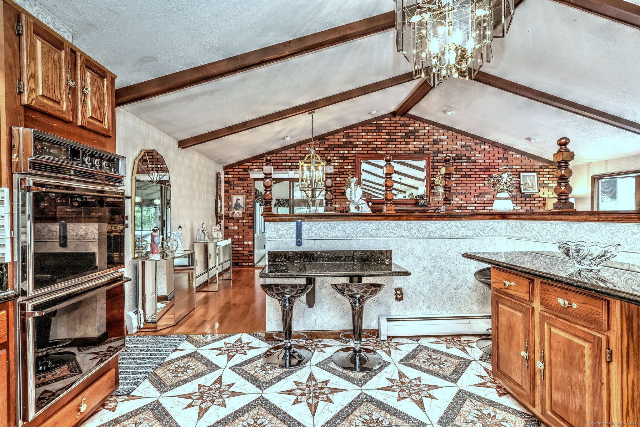 West Haven, Connecticut, 06516, United States, 3 Bedrooms Bedrooms, ,2 BathroomsBathrooms,Residential,For Sale,1925877