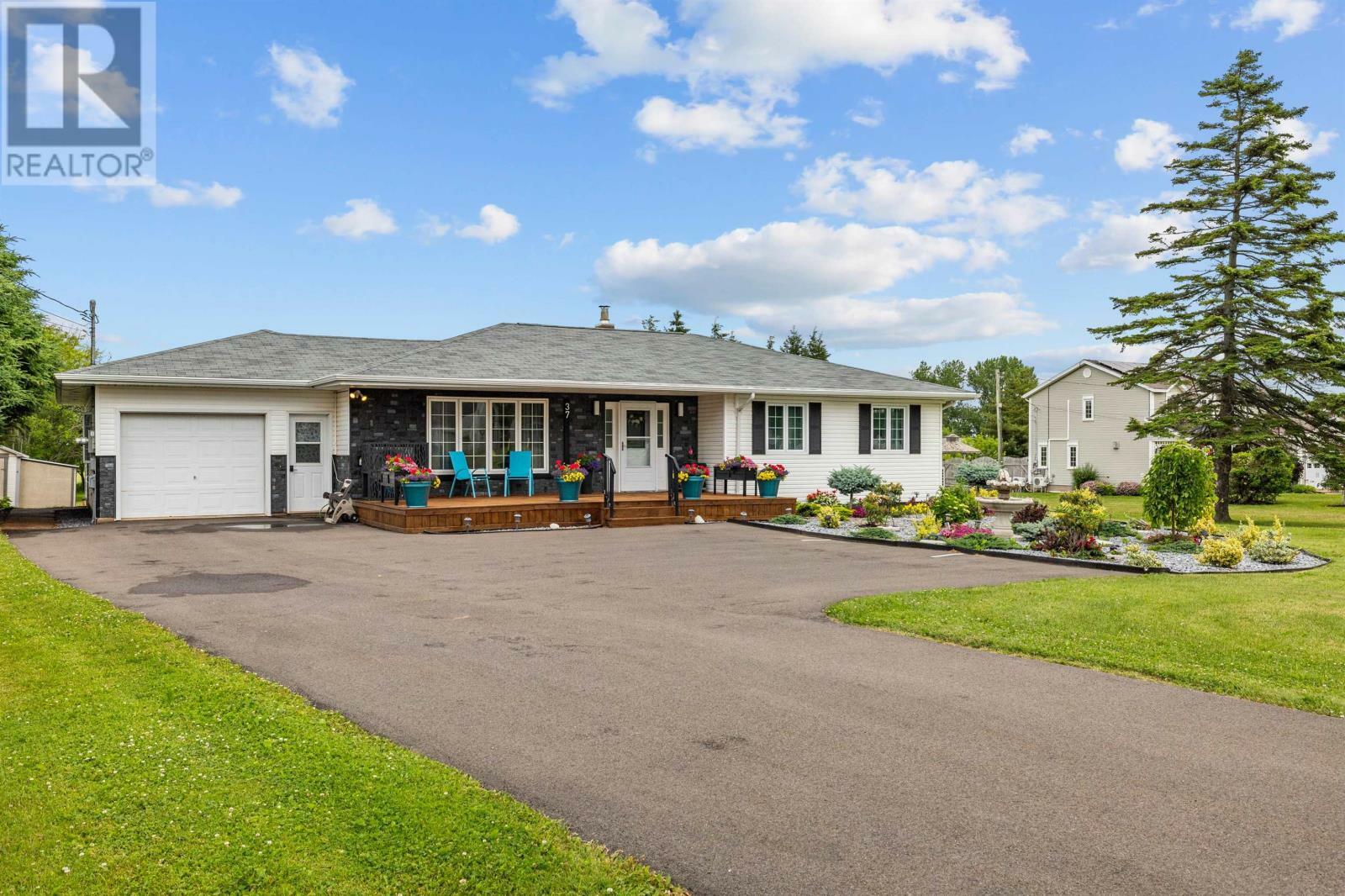 MISCOUCHE, Prince Edward Island, C0B 1T0, CA, 3 Bedrooms Bedrooms, ,3 BathroomsBathrooms,Residential,For Sale,1885409