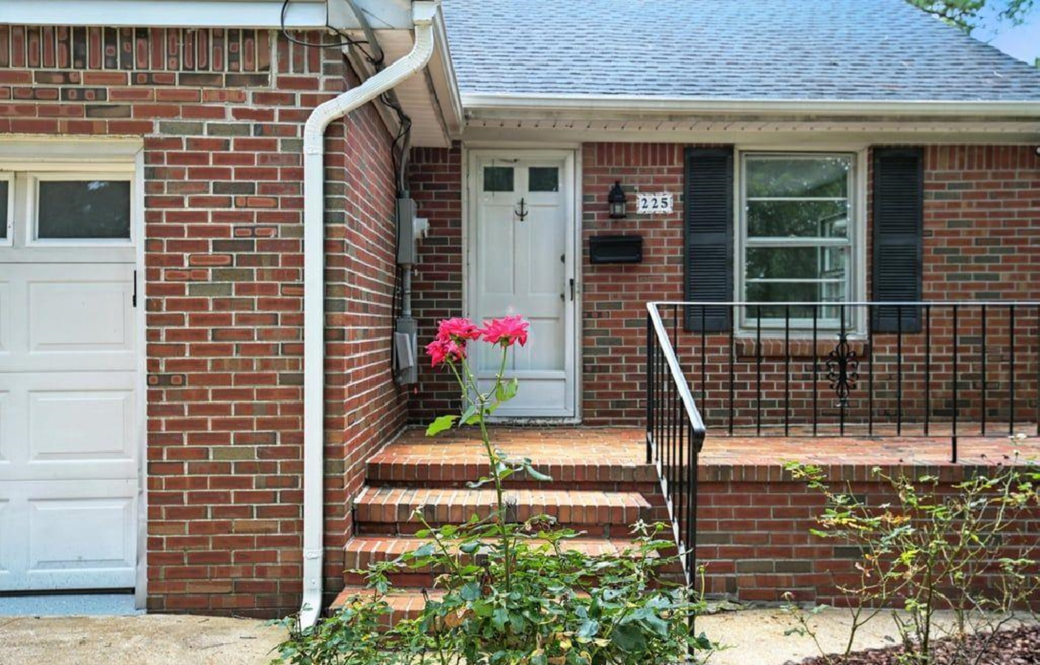 Norfolk, Virginia, 23502, United States, 5 Bedrooms Bedrooms, ,3 BathroomsBathrooms,Residential,For Sale,1984134