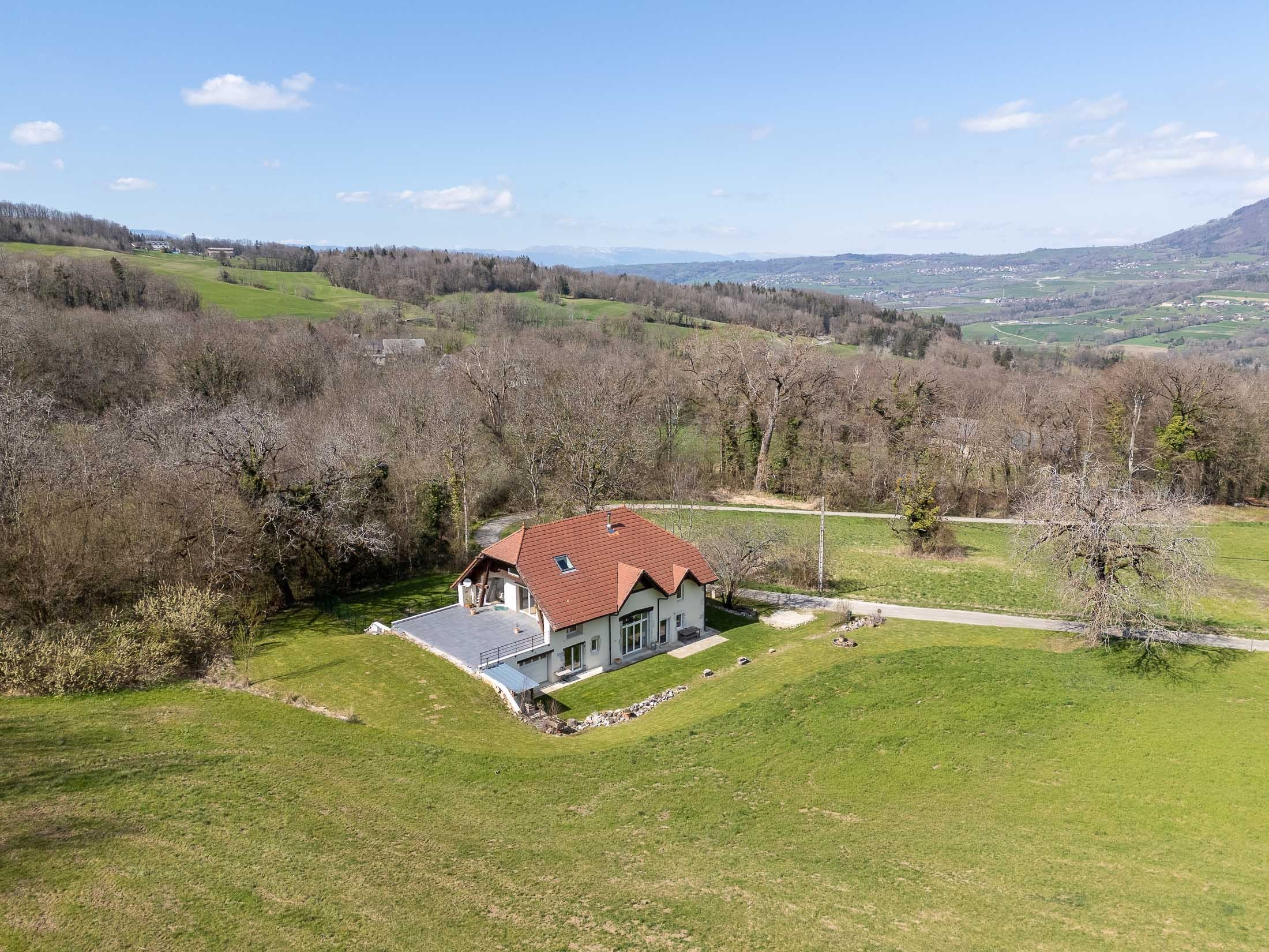  Stunning renovated farmhouse – Charm & Tranquility - 物件實景